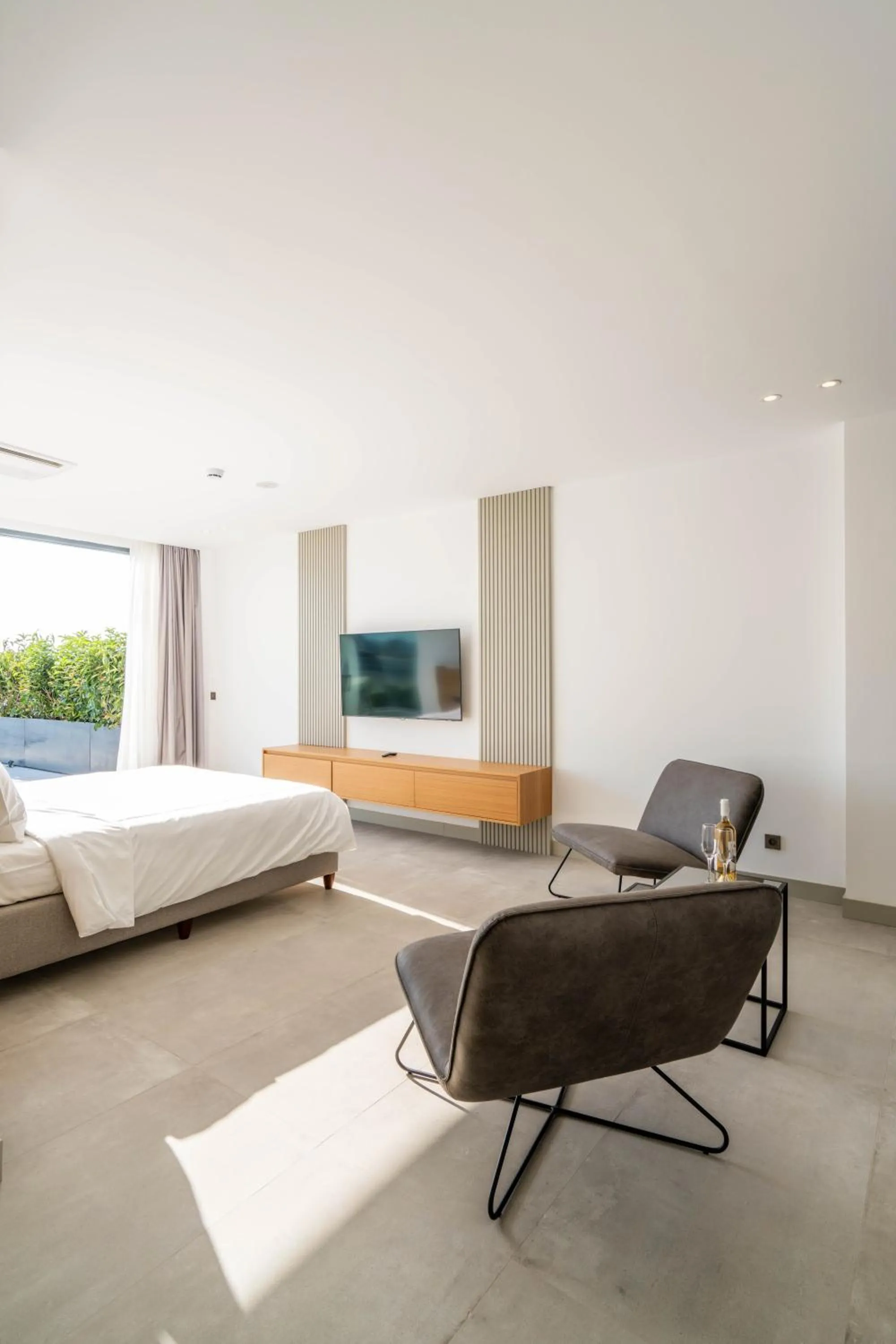 Communal lounge/ TV room in Akana Loft