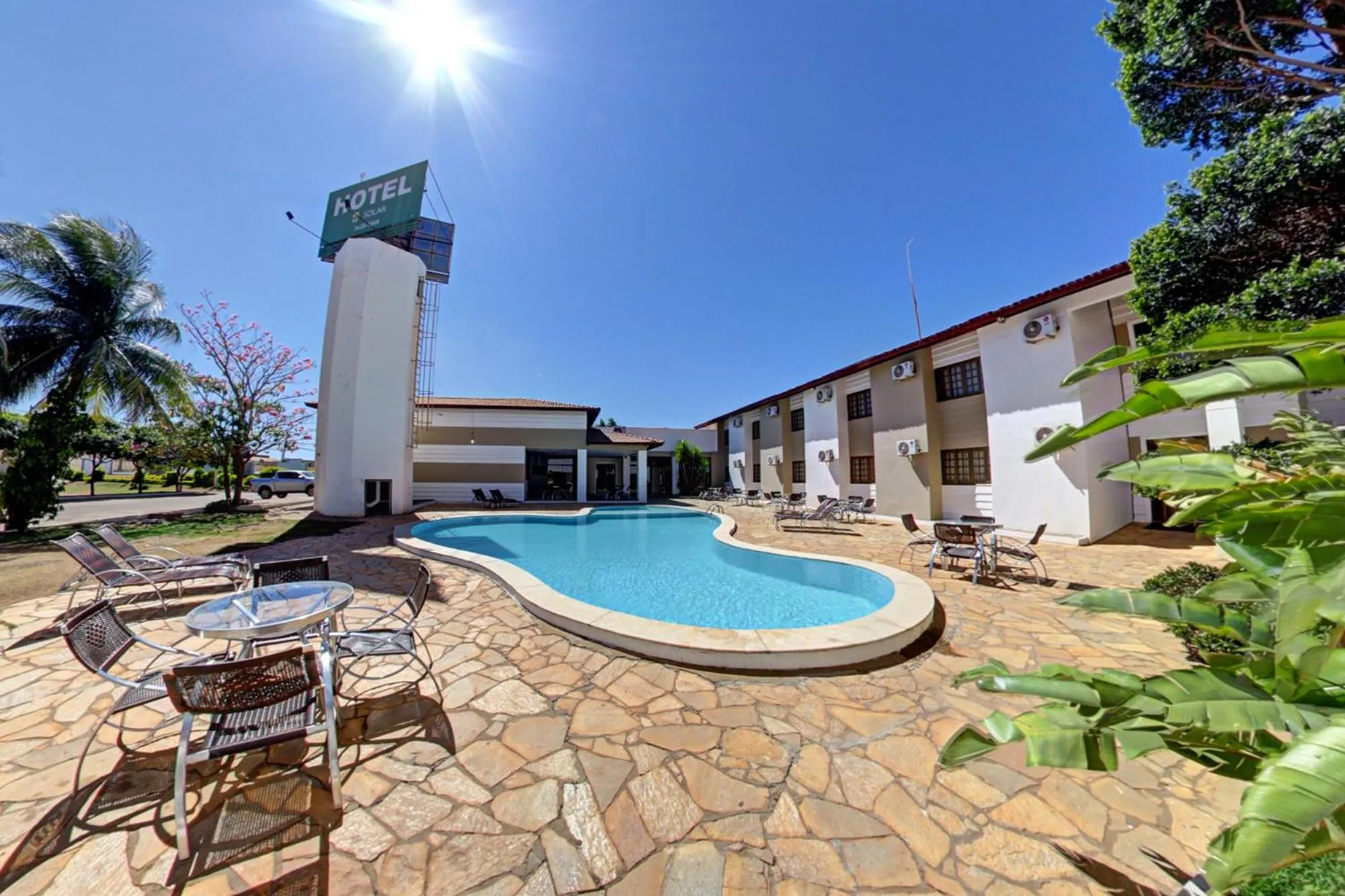 Patio in Solar Hotel Luis Eduardo Magalhães