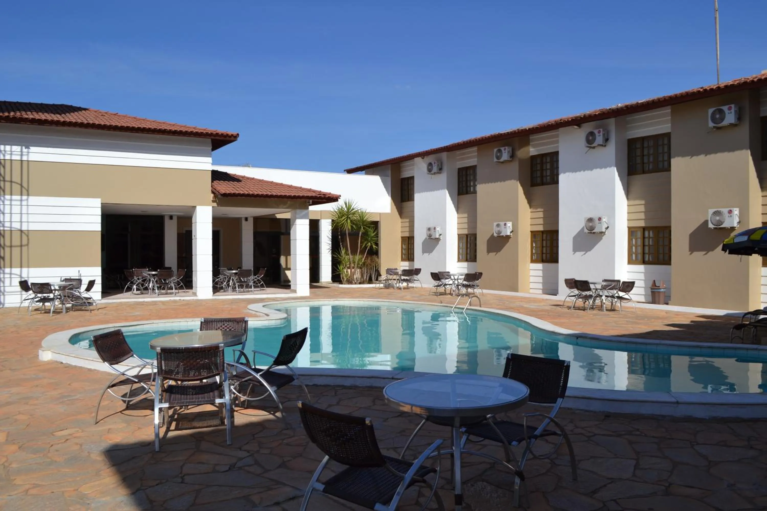 Swimming pool in Solar Hotel Luis Eduardo Magalhães