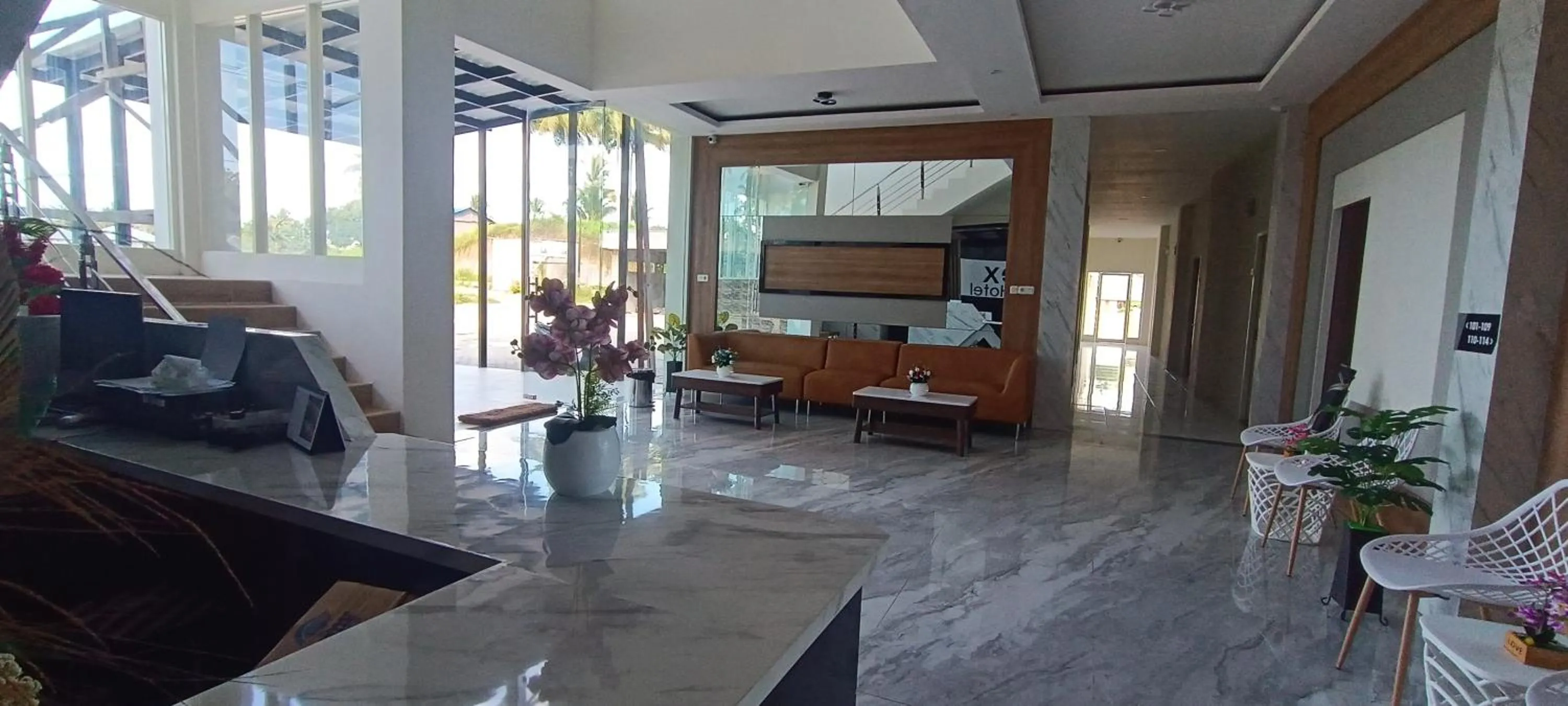 Seating area in Hotel Apex Dobo