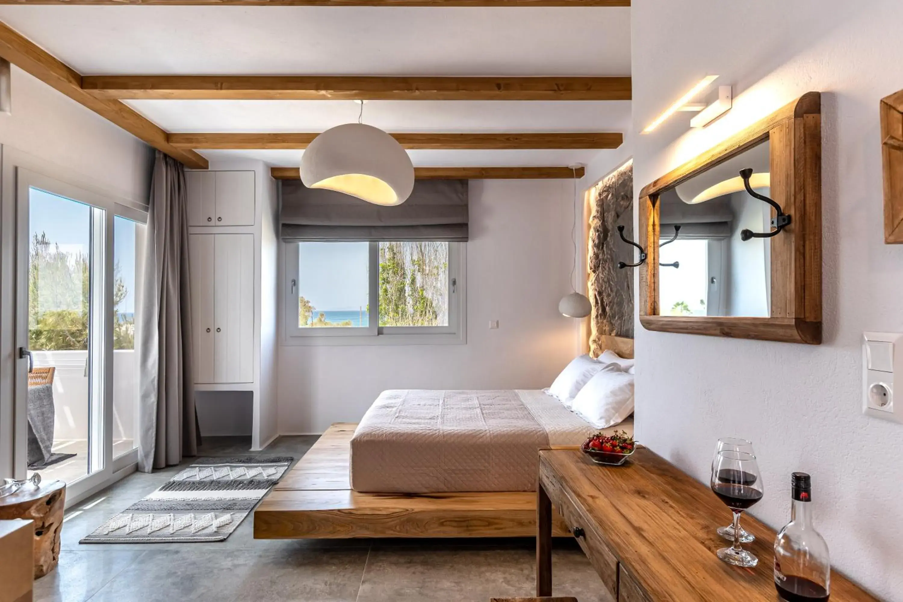 Shower, Bed in Glaronissi Beach Shower, Bed in Glaronissi Beach