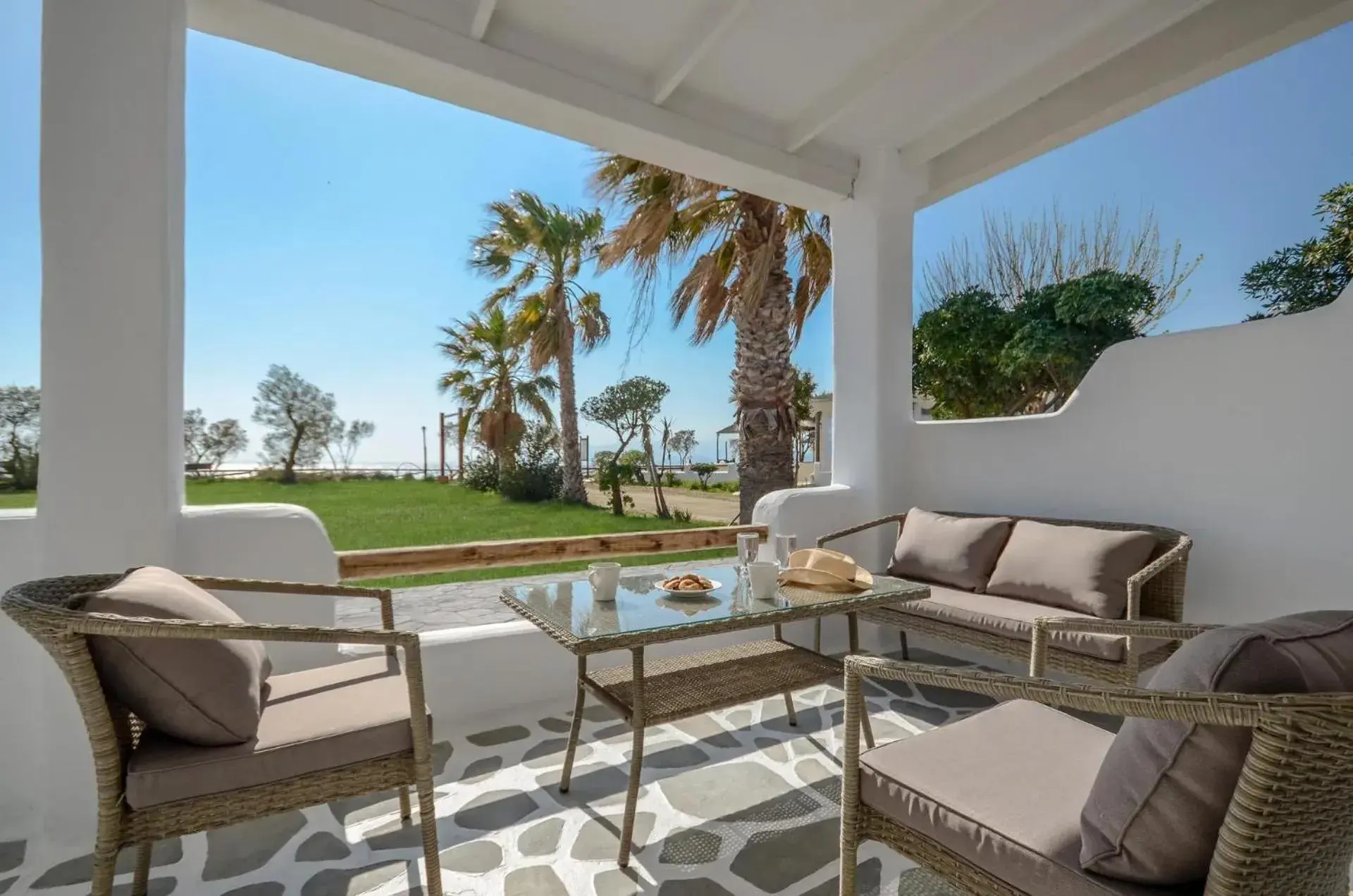 King Suite with Sea View in Glaronissi Beach King Suite with Sea View in Glaronissi Beach