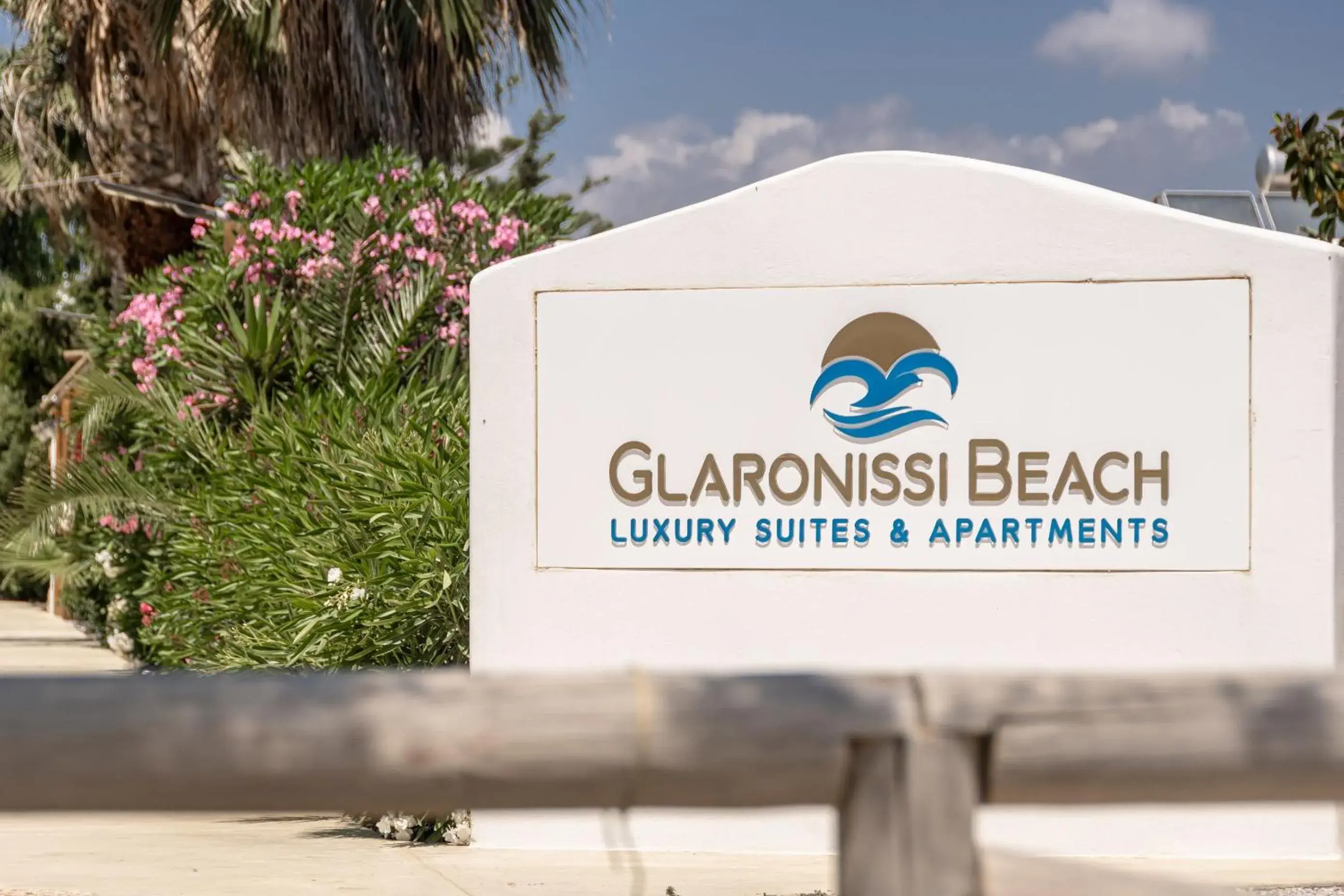 Property building in Glaronissi Beach Property building in Glaronissi Beach