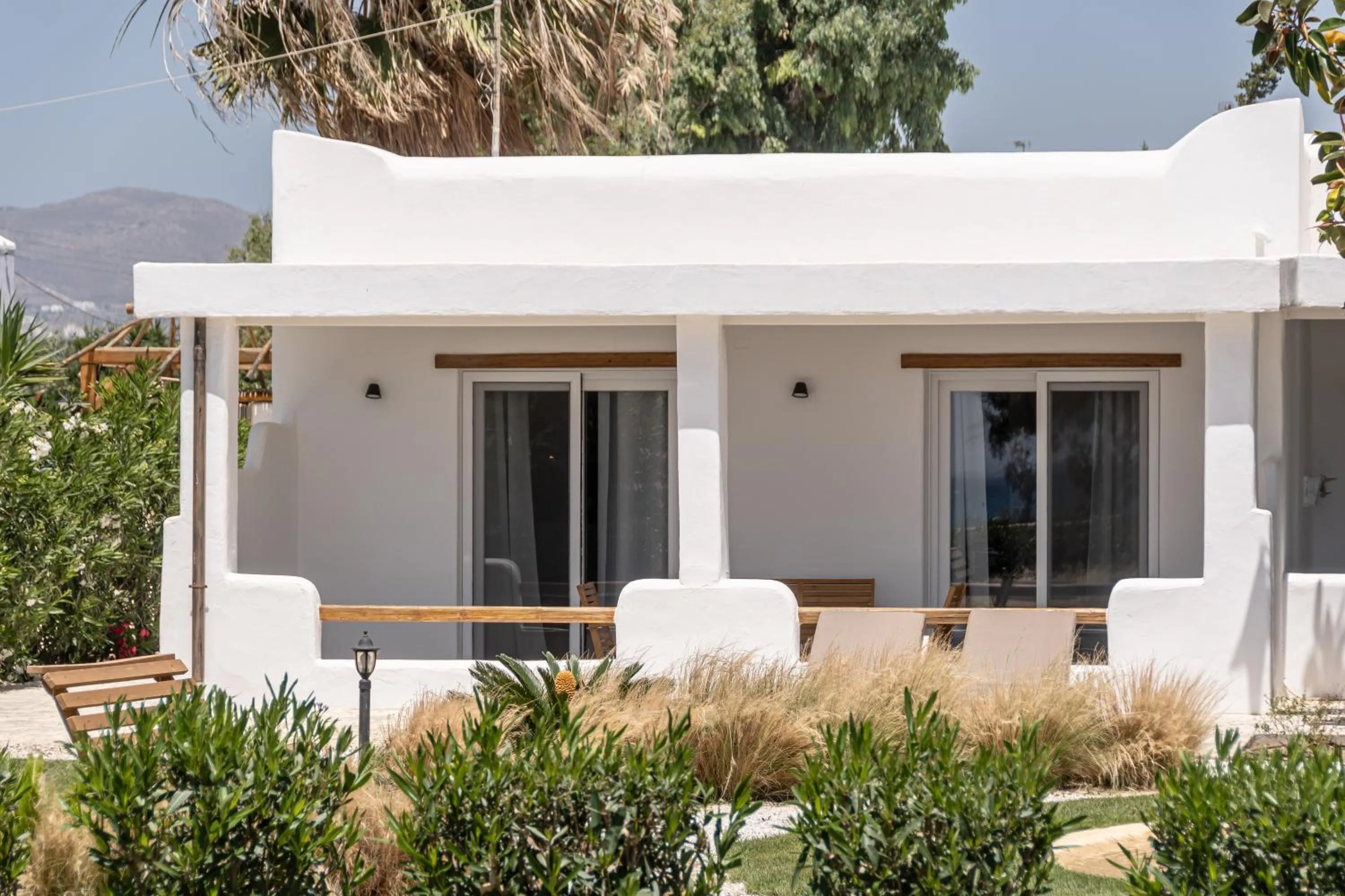 Property building in Glaronissi Beach