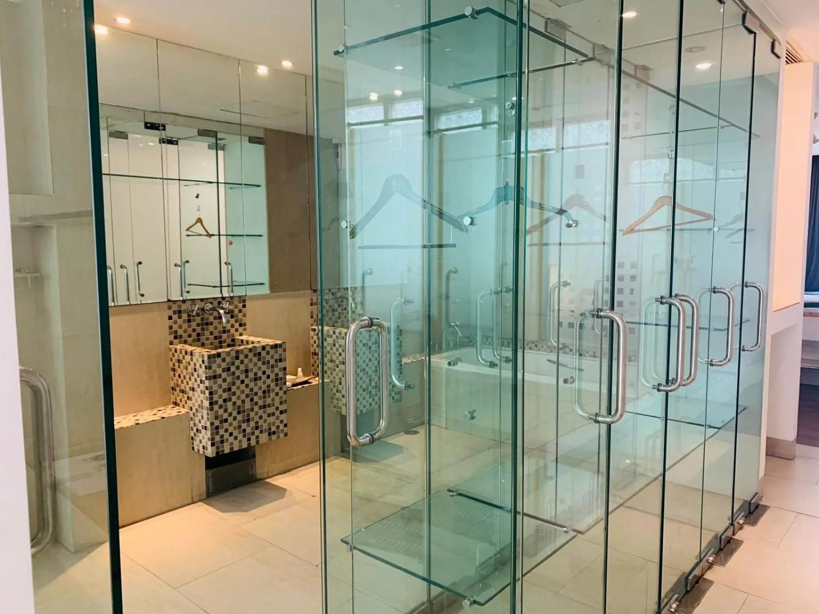 Blue Crystal boutique Hotel