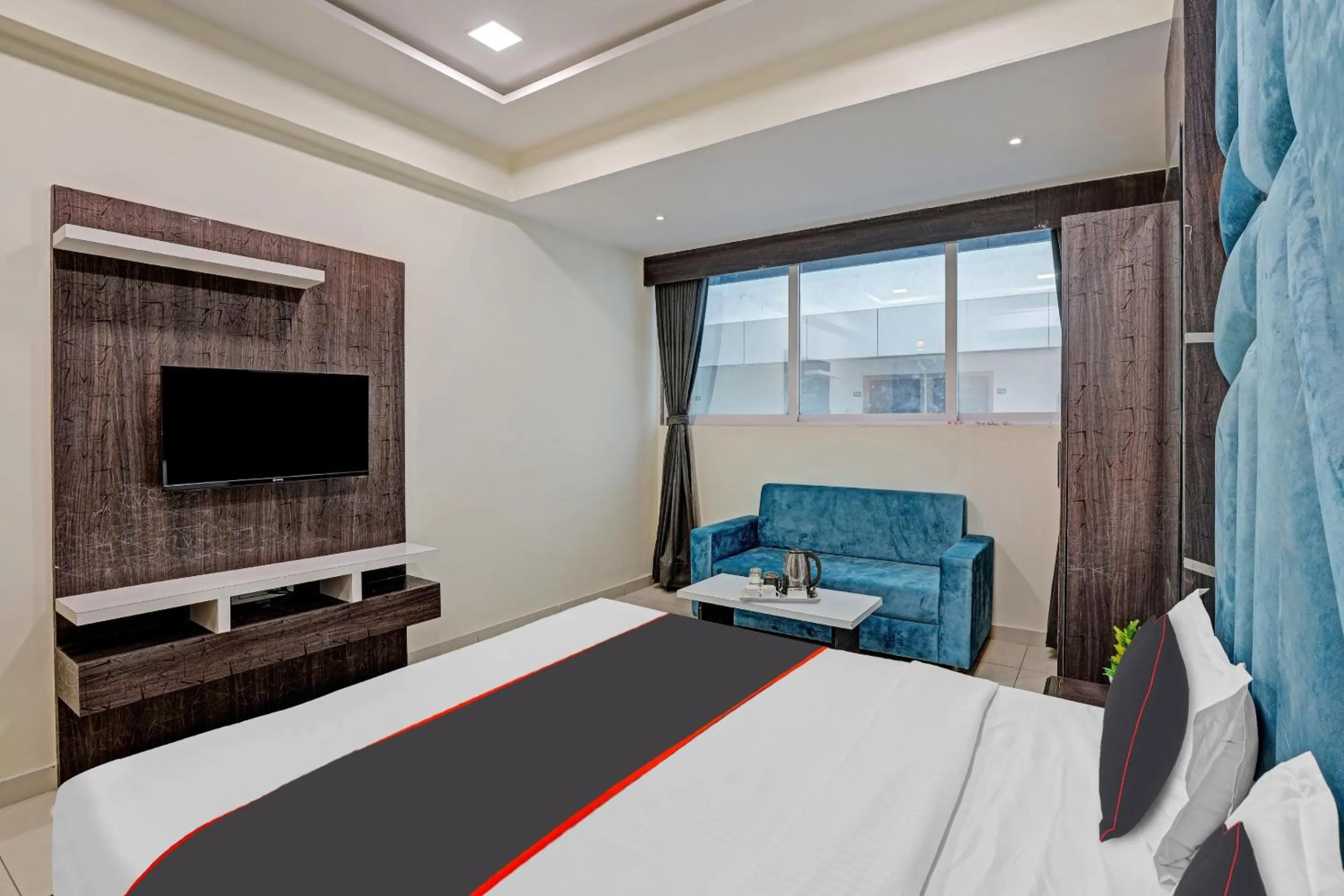 Hotel O M D Palace