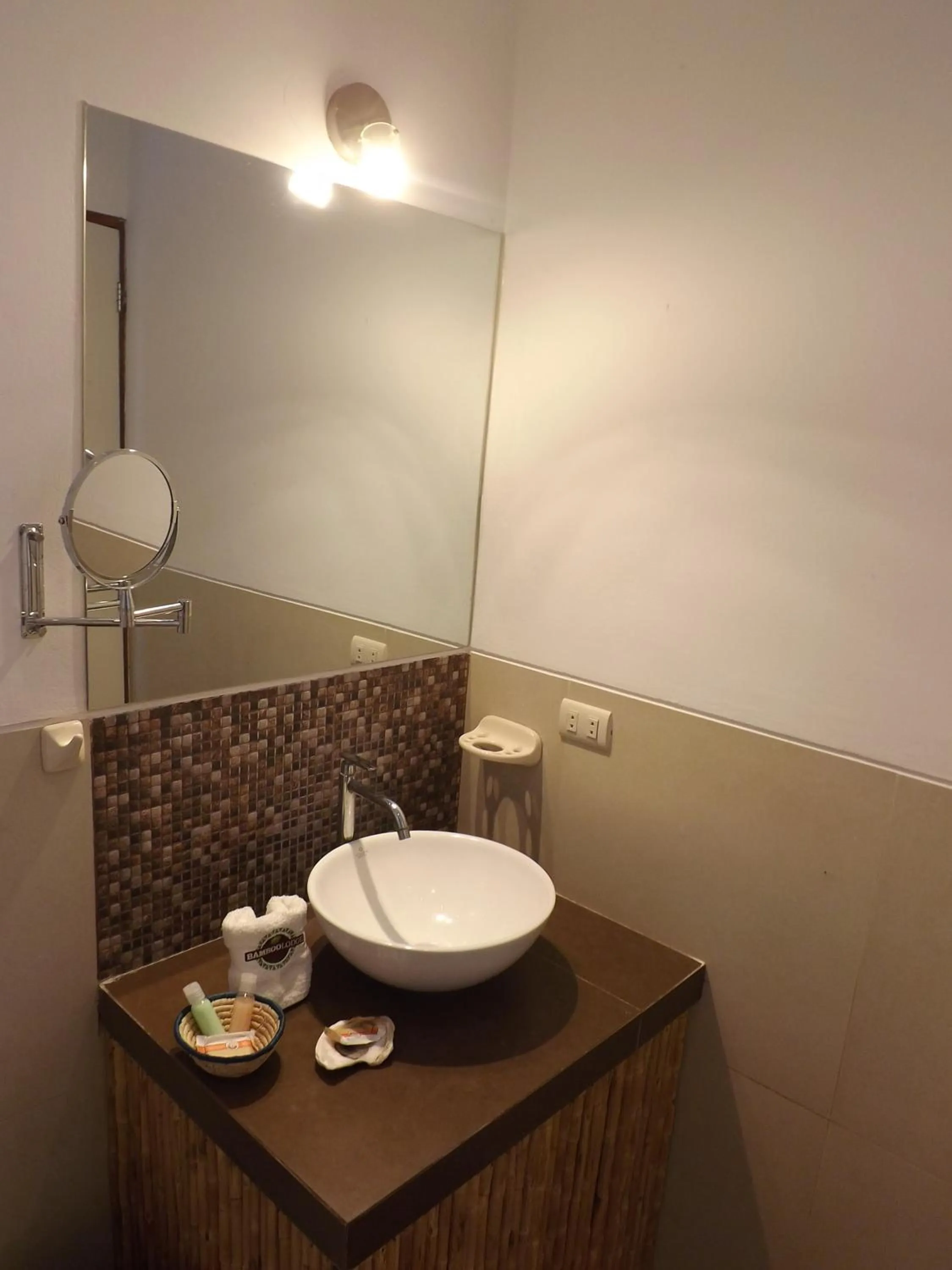 Bathroom in Bamboo Lodge Paracas