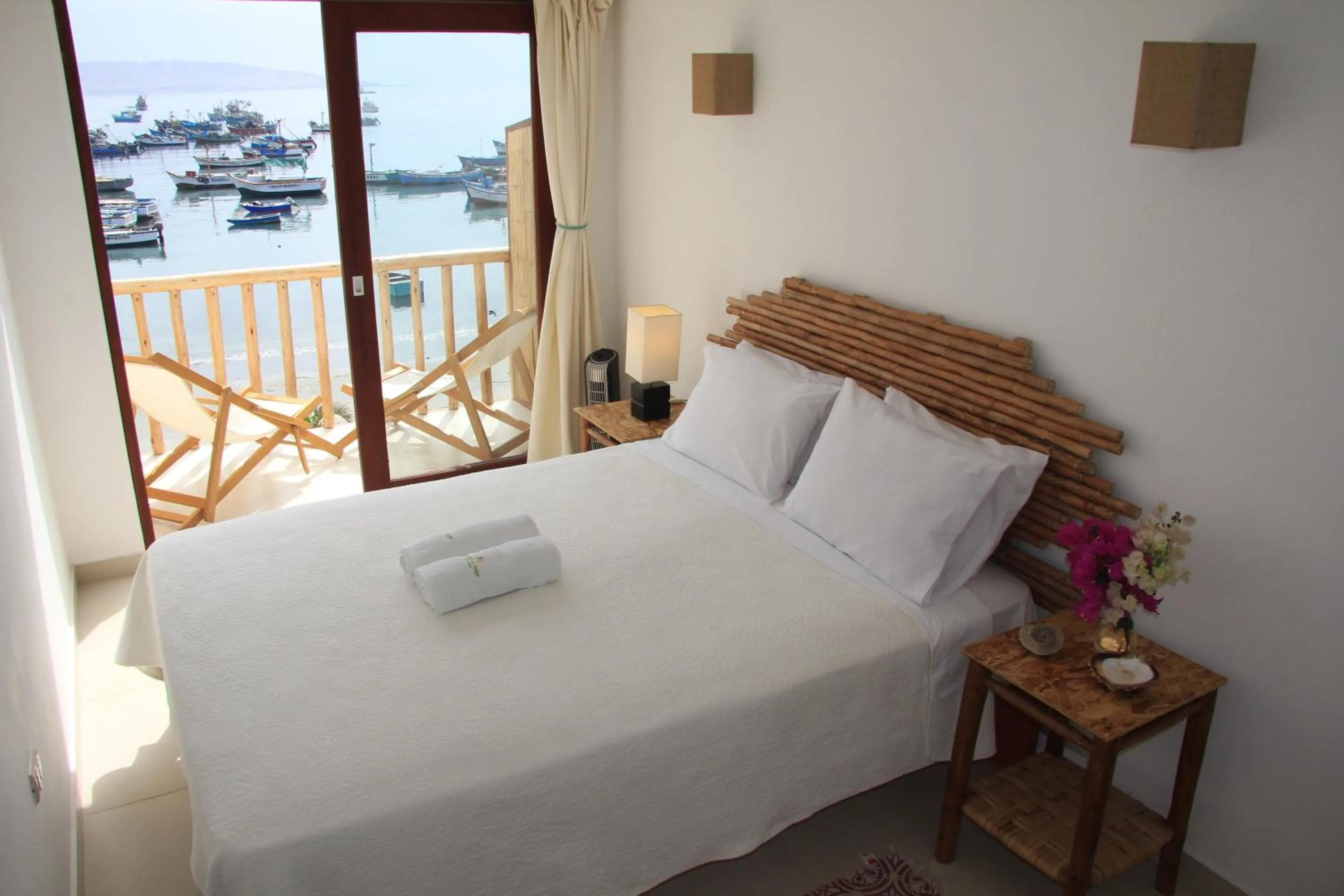 Bed in Bamboo Lodge Paracas