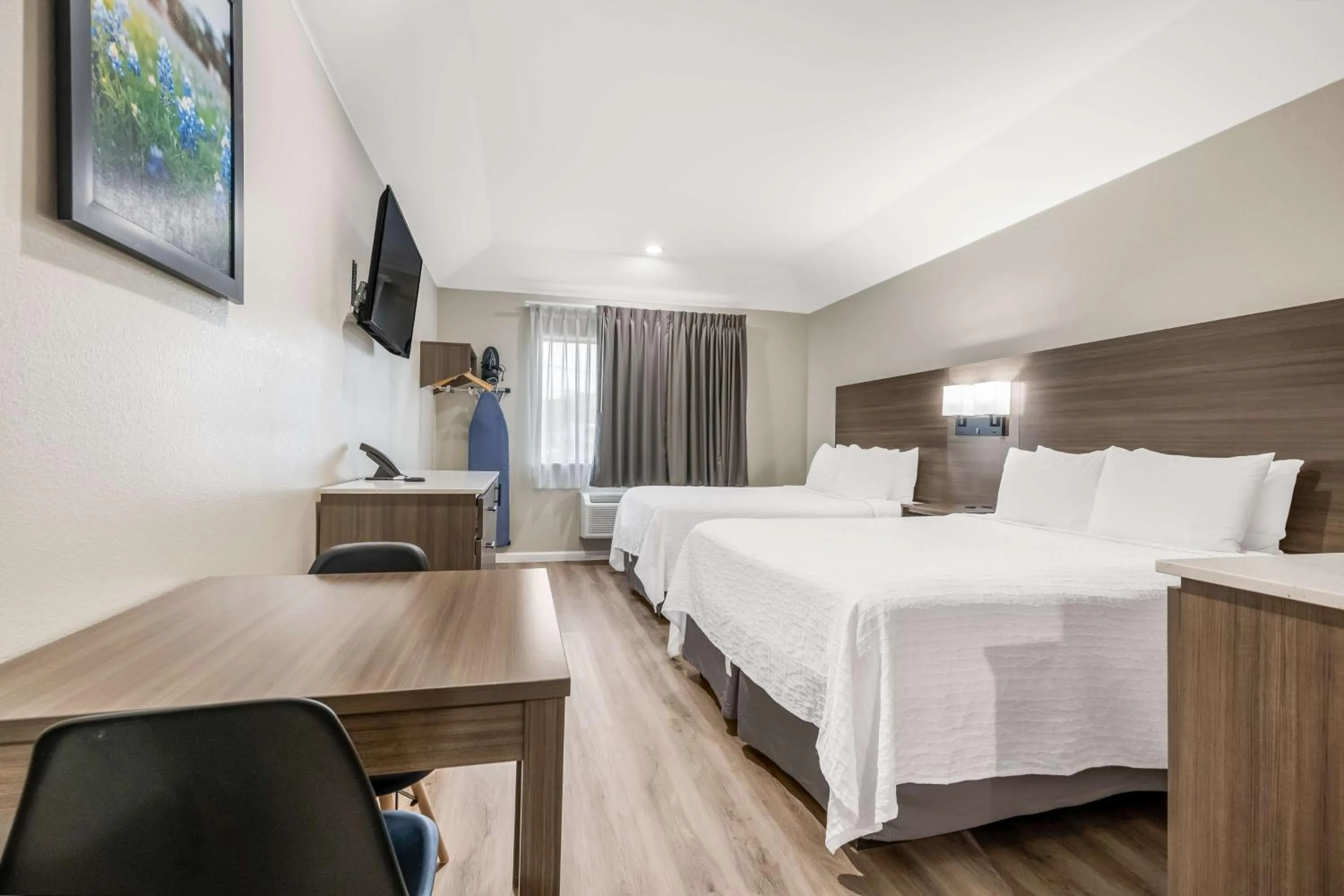 Bedroom, Bed in SureStay Studio by Best Western Conroe Downtown