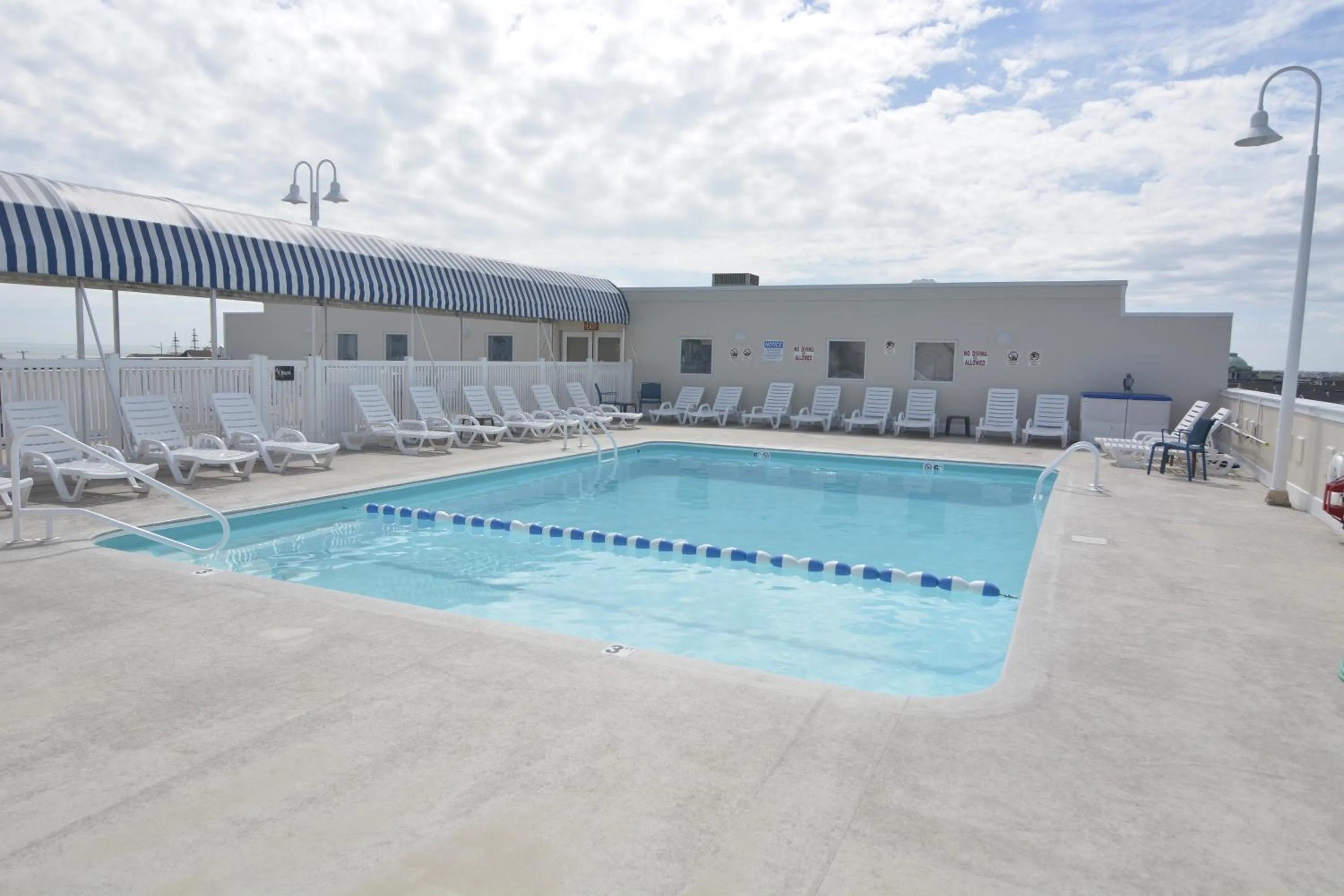 Swimming pool in Biscayne Suites