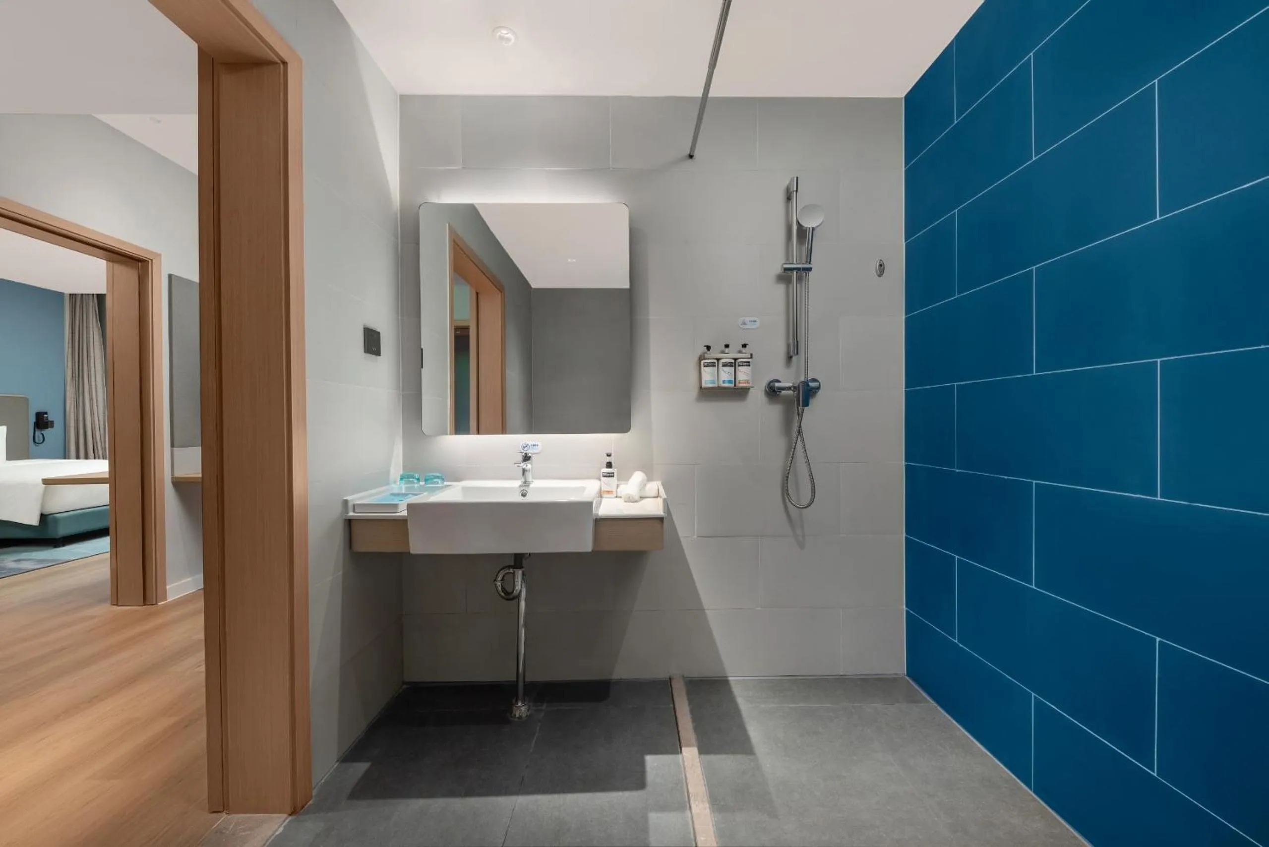 Bathroom in Holiday Inn Express Wawu Mountain, an IHG Hotel