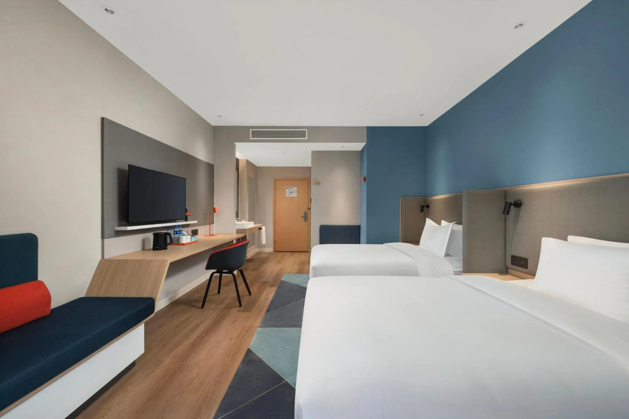 Photo of the whole room, Bed in Holiday Inn Express Wawu Mountain, an IHG Hotel