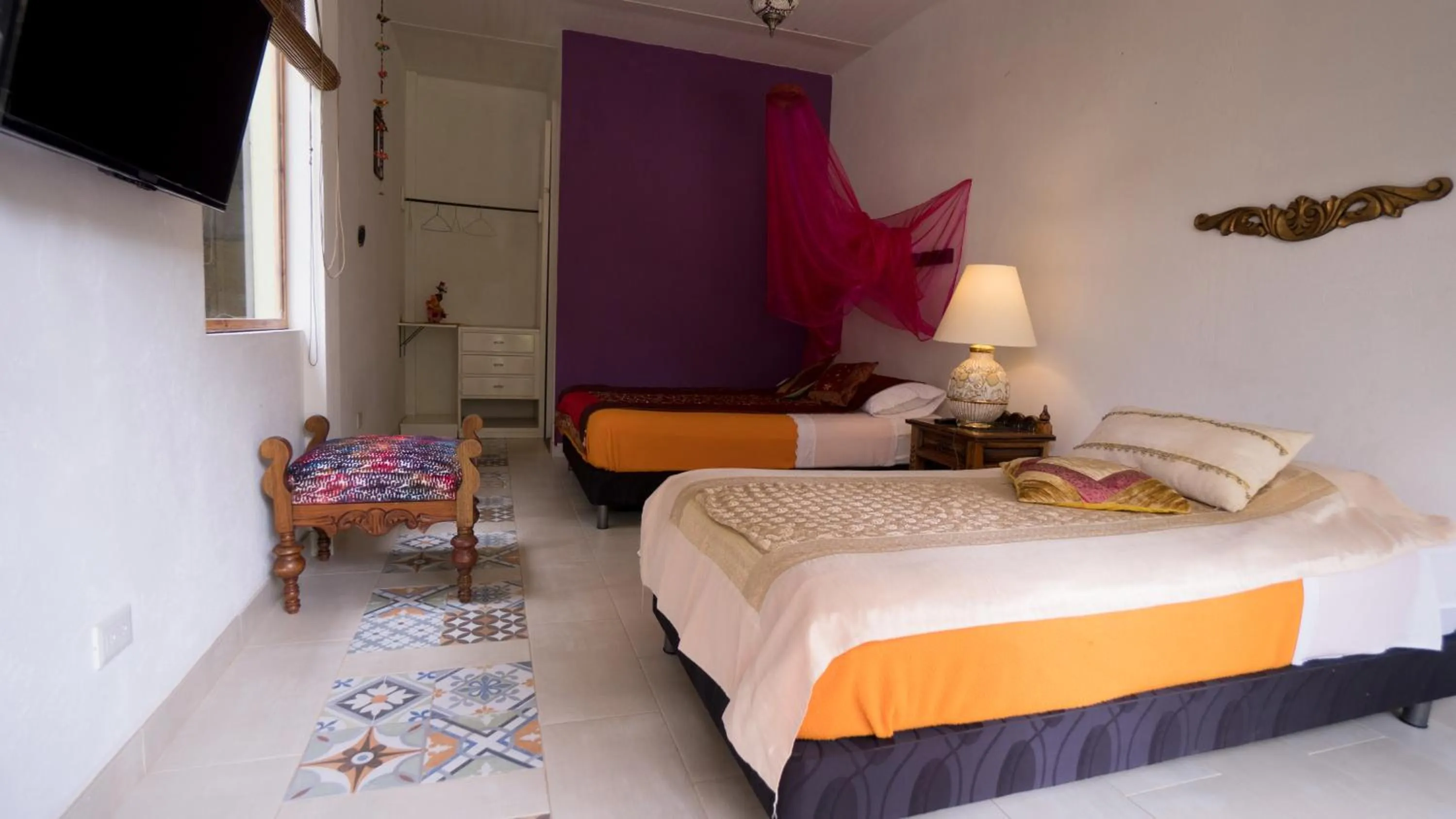 Photo of the whole room, Bed in Posada Las Bromelias