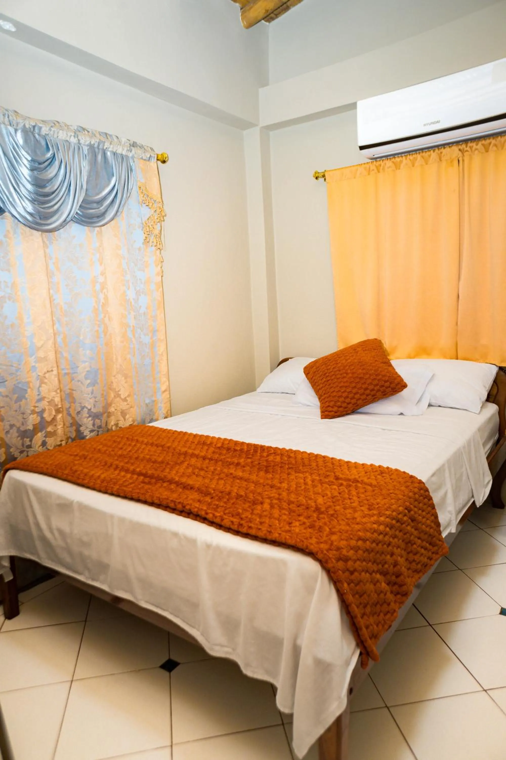 Bed in La Casa Naranja Bed and Breakfast