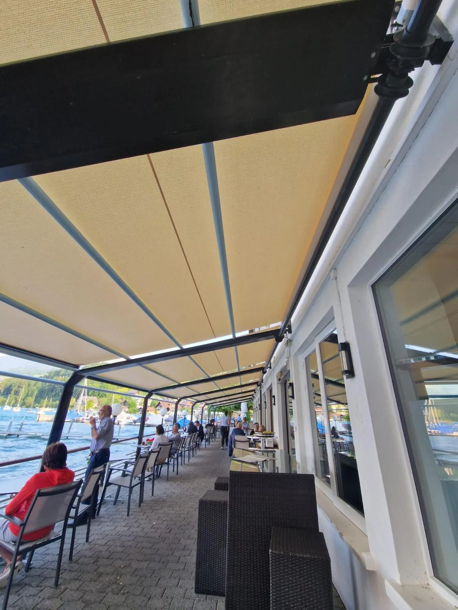 Restaurant/places to eat in Hotel Chalet Bellerive