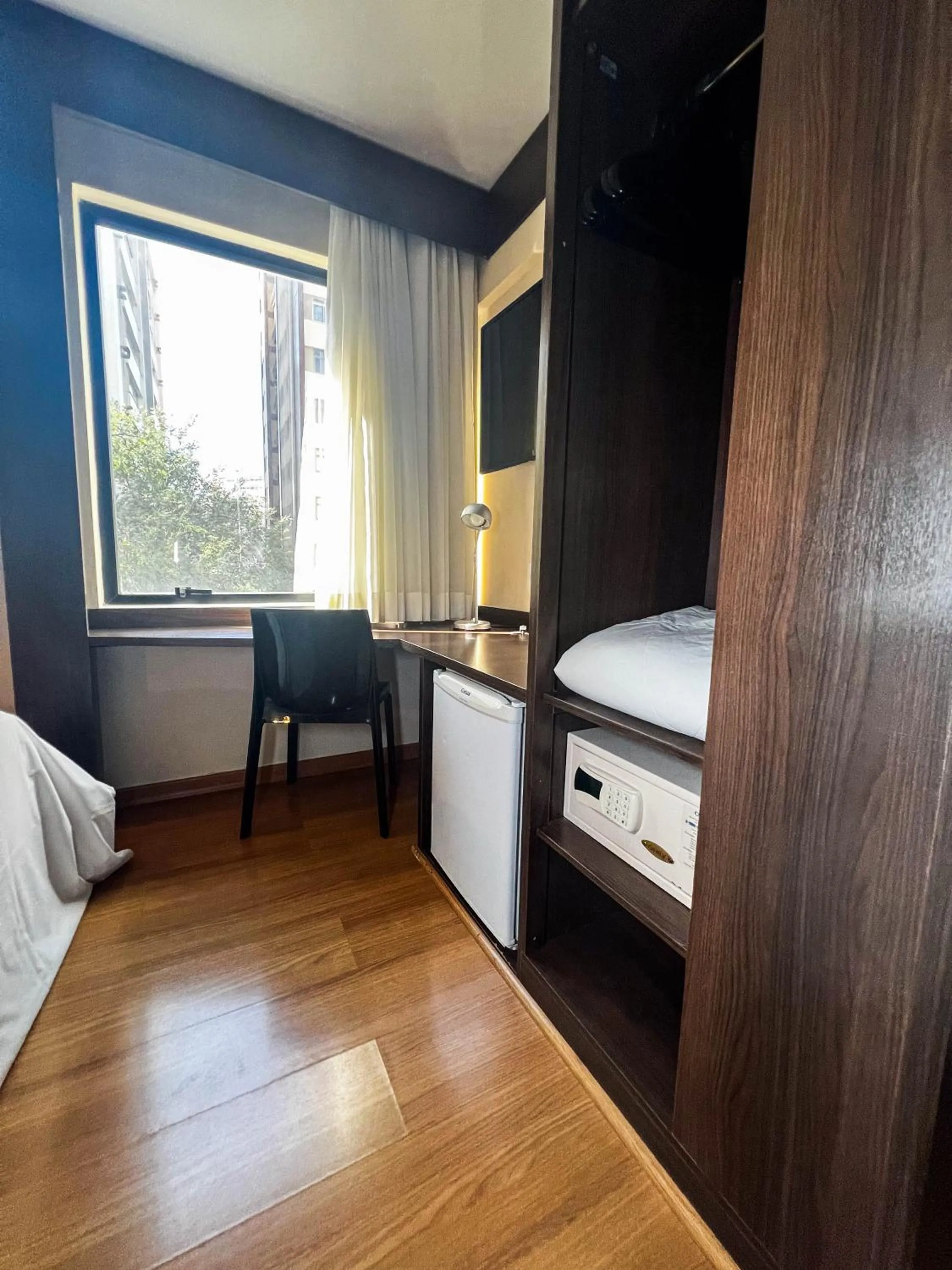 Bedroom, Bed in Royal Design Savassi Hotel