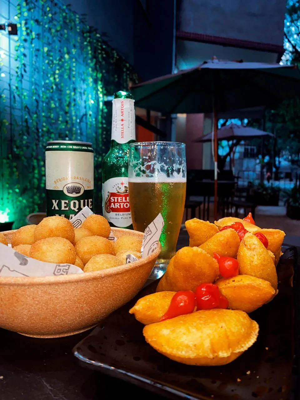 Restaurant/places to eat in Royal Design Savassi Hotel