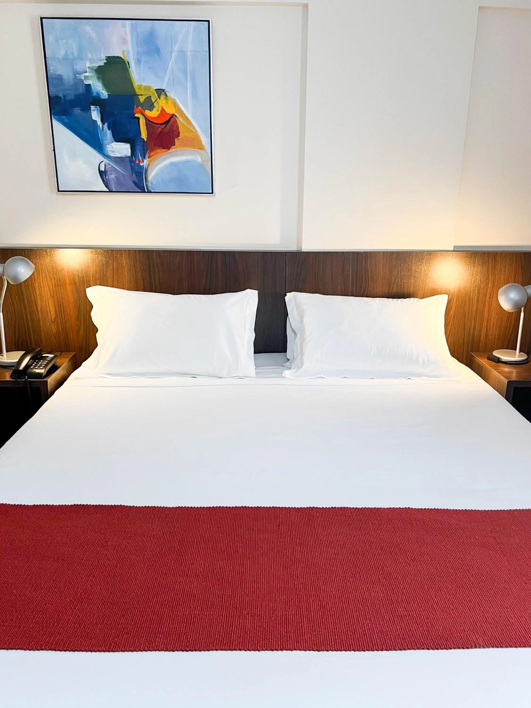 Bed in Royal Design Savassi Hotel