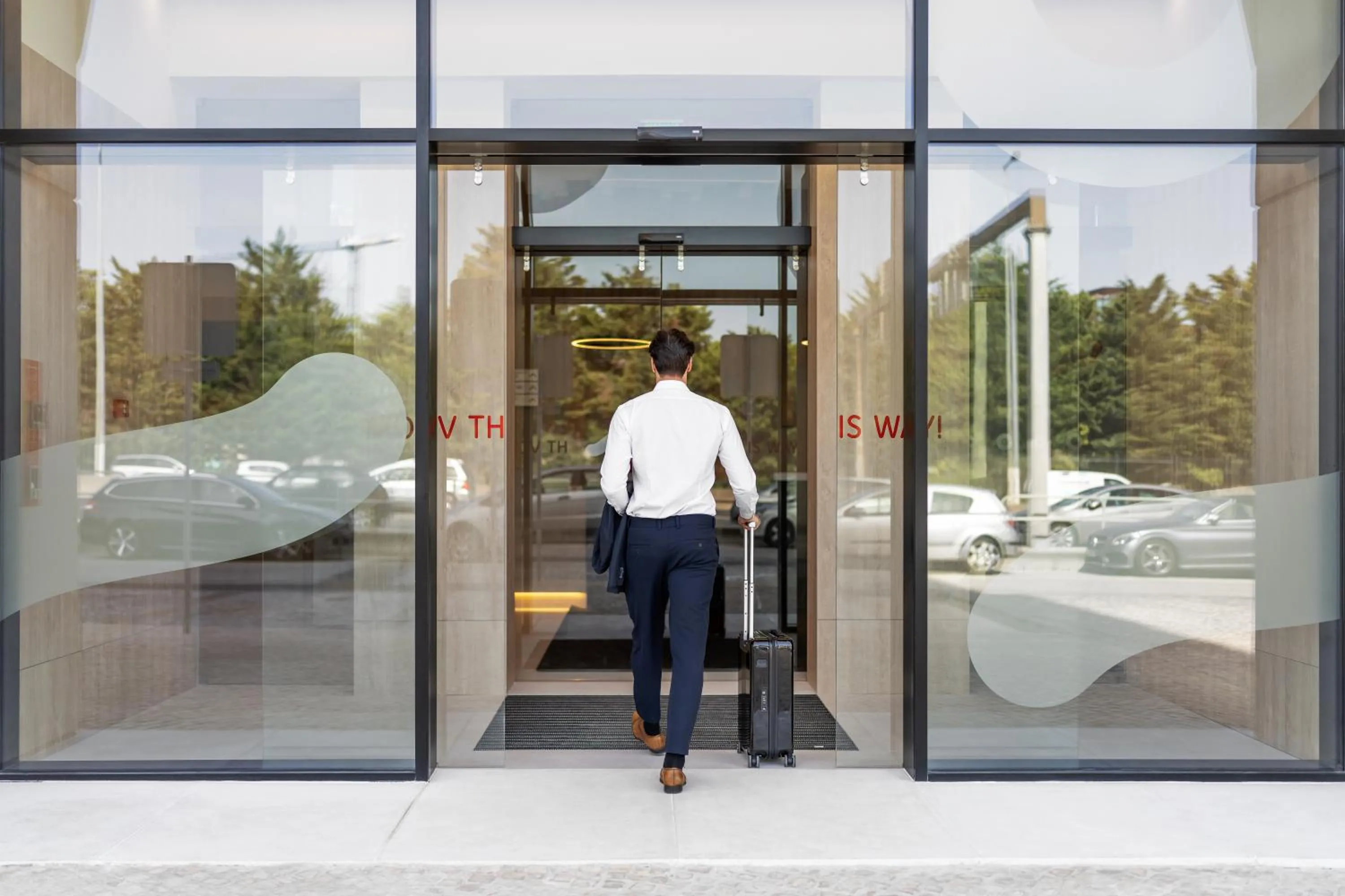 Facade/entrance in Moov Hotel Lisboa Oriente