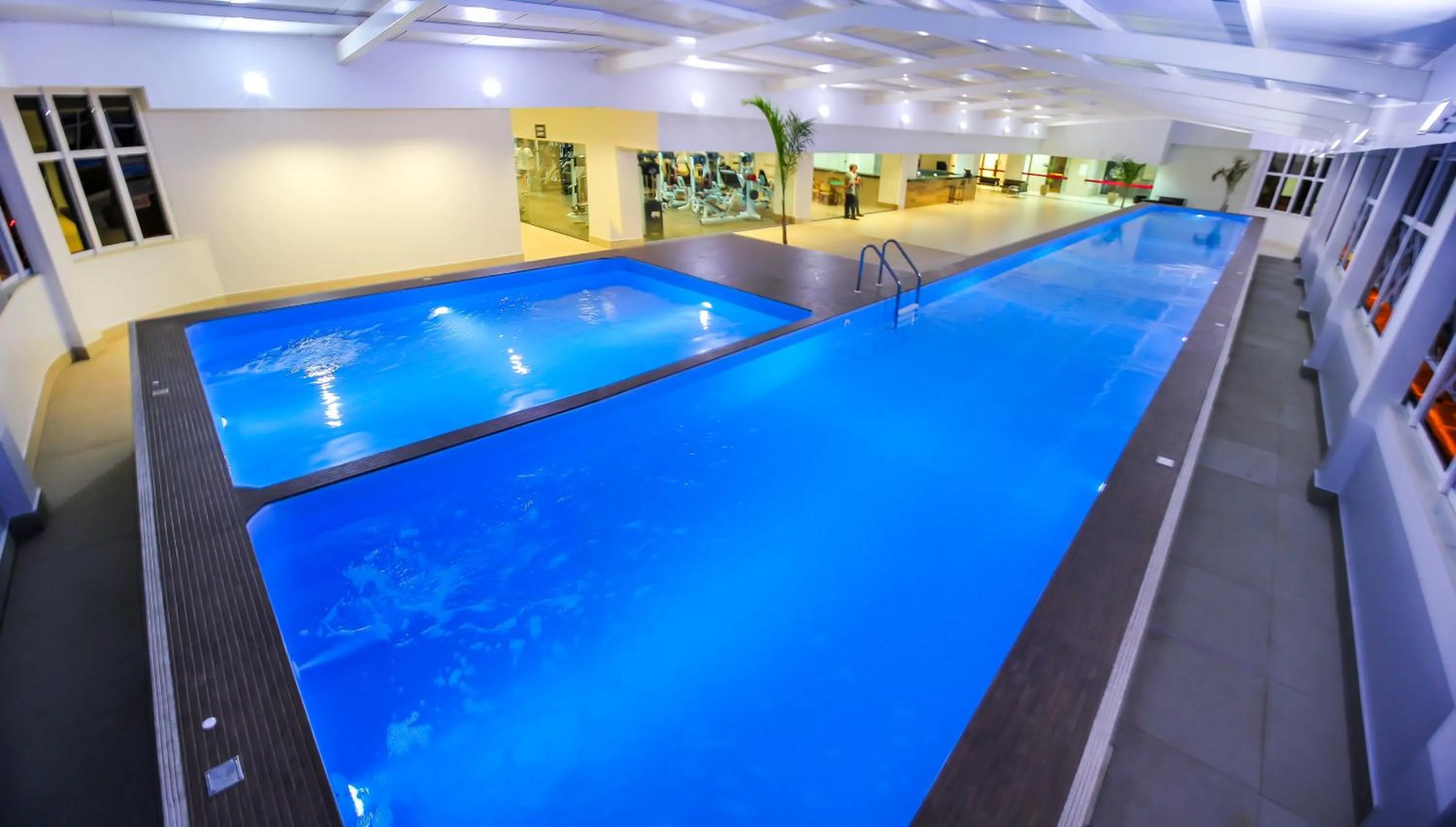 Pool view in Residence Hotel Imperatriz