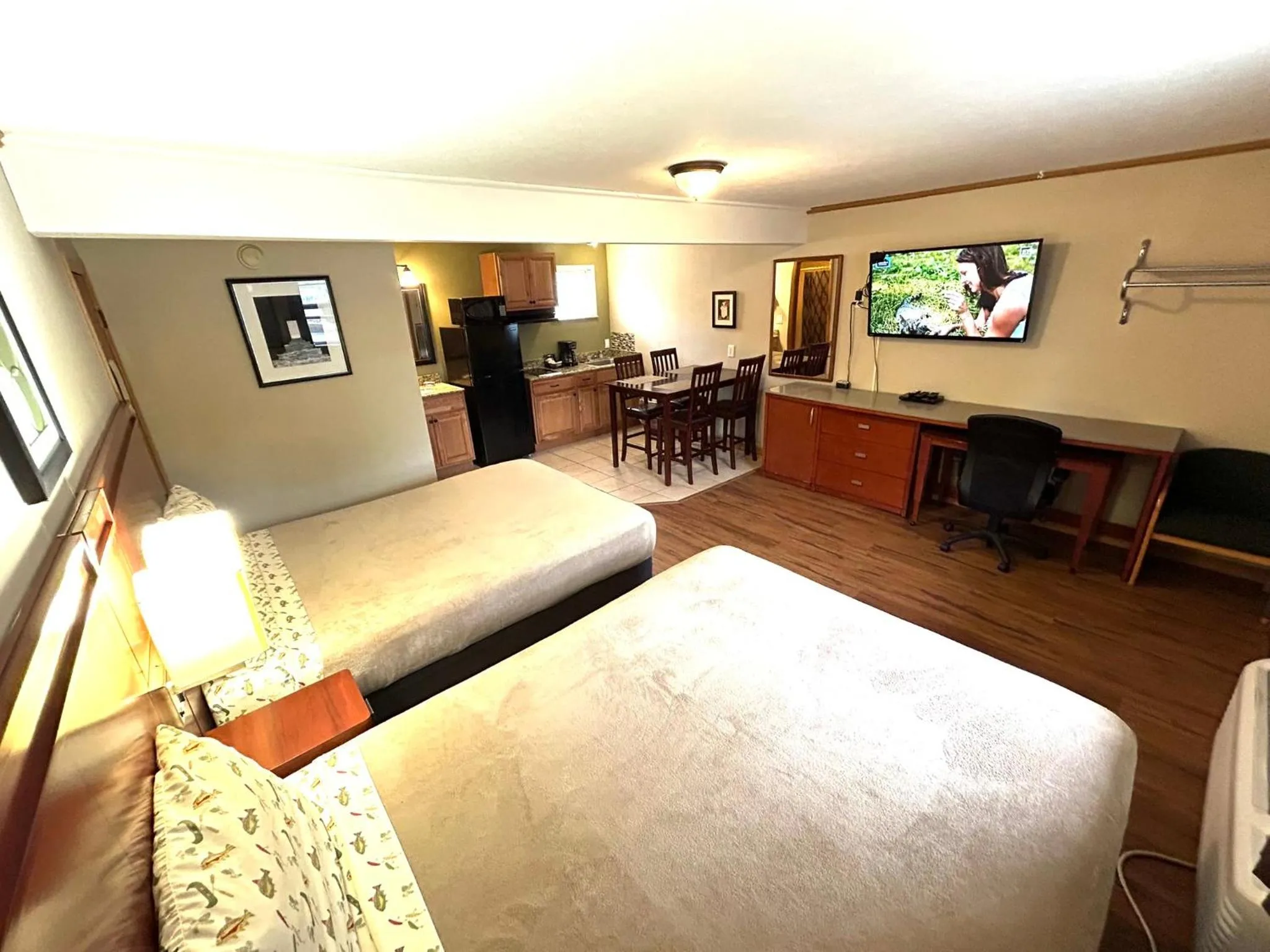 Bed in Hunter's Friend Resort near Silver Dollar City