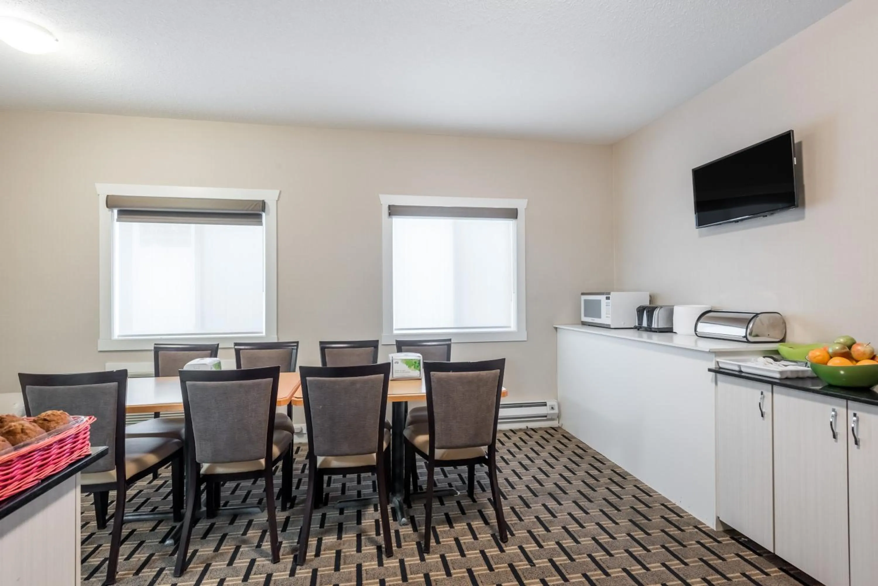 Coffee/tea facilities in Super 8 by Wyndham Watrous