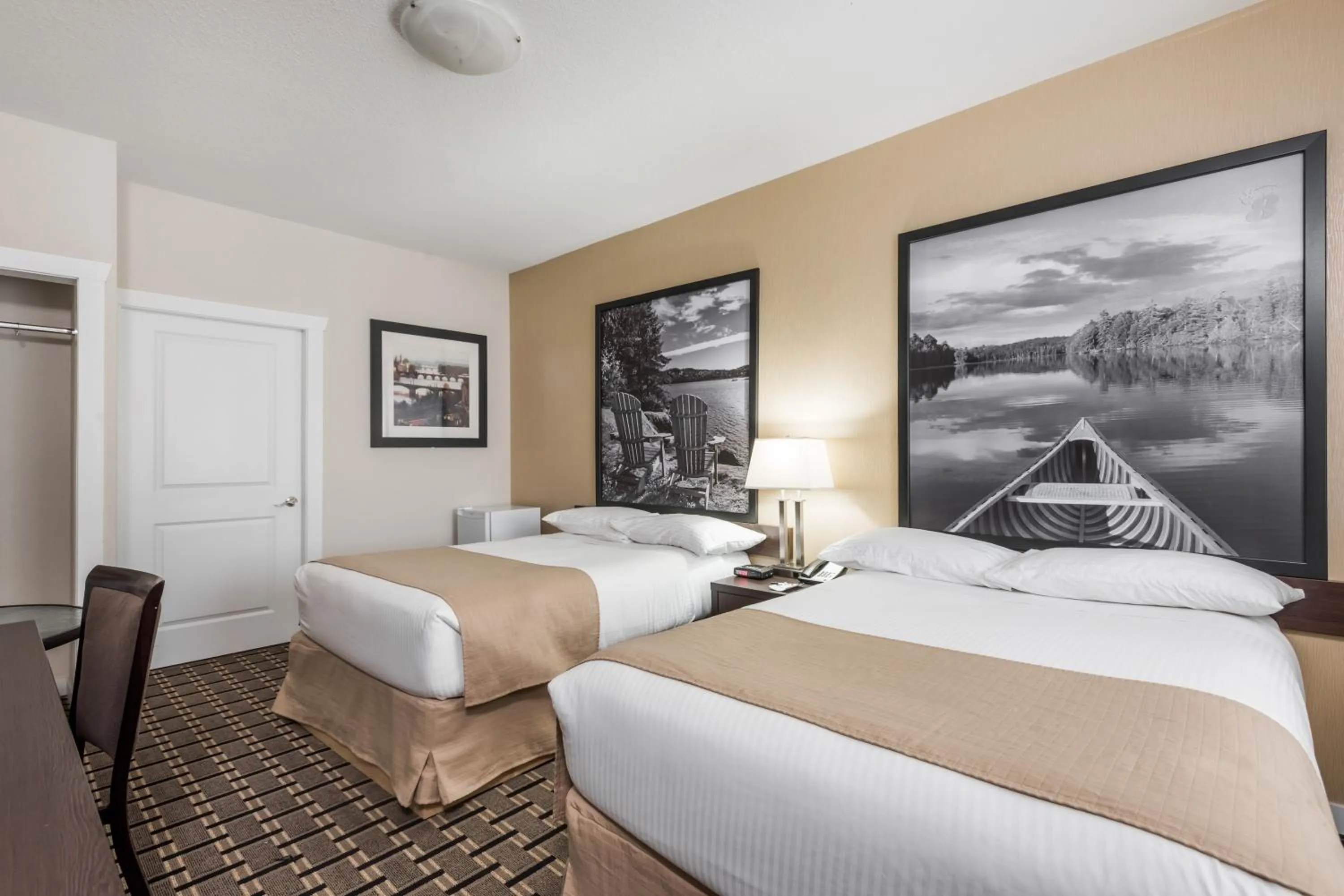 Bed in Super 8 by Wyndham Watrous