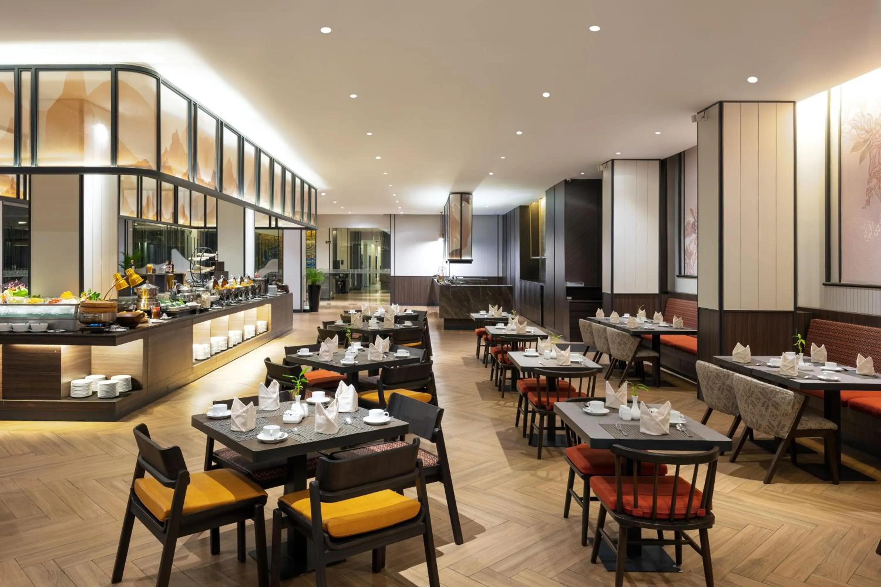 Restaurant/places to eat in Hotel Santika Lahat