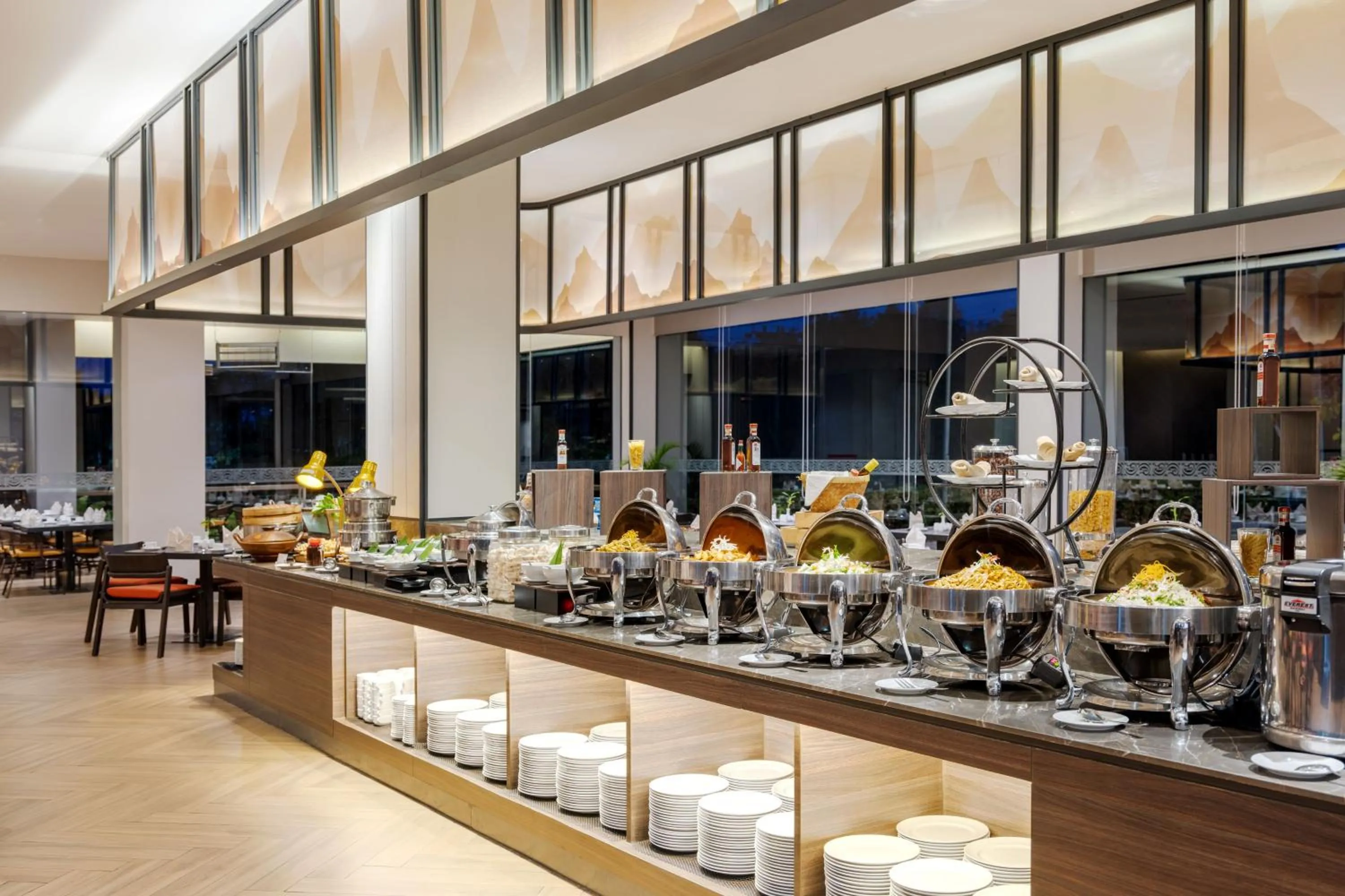 Restaurant/places to eat in Hotel Santika Lahat