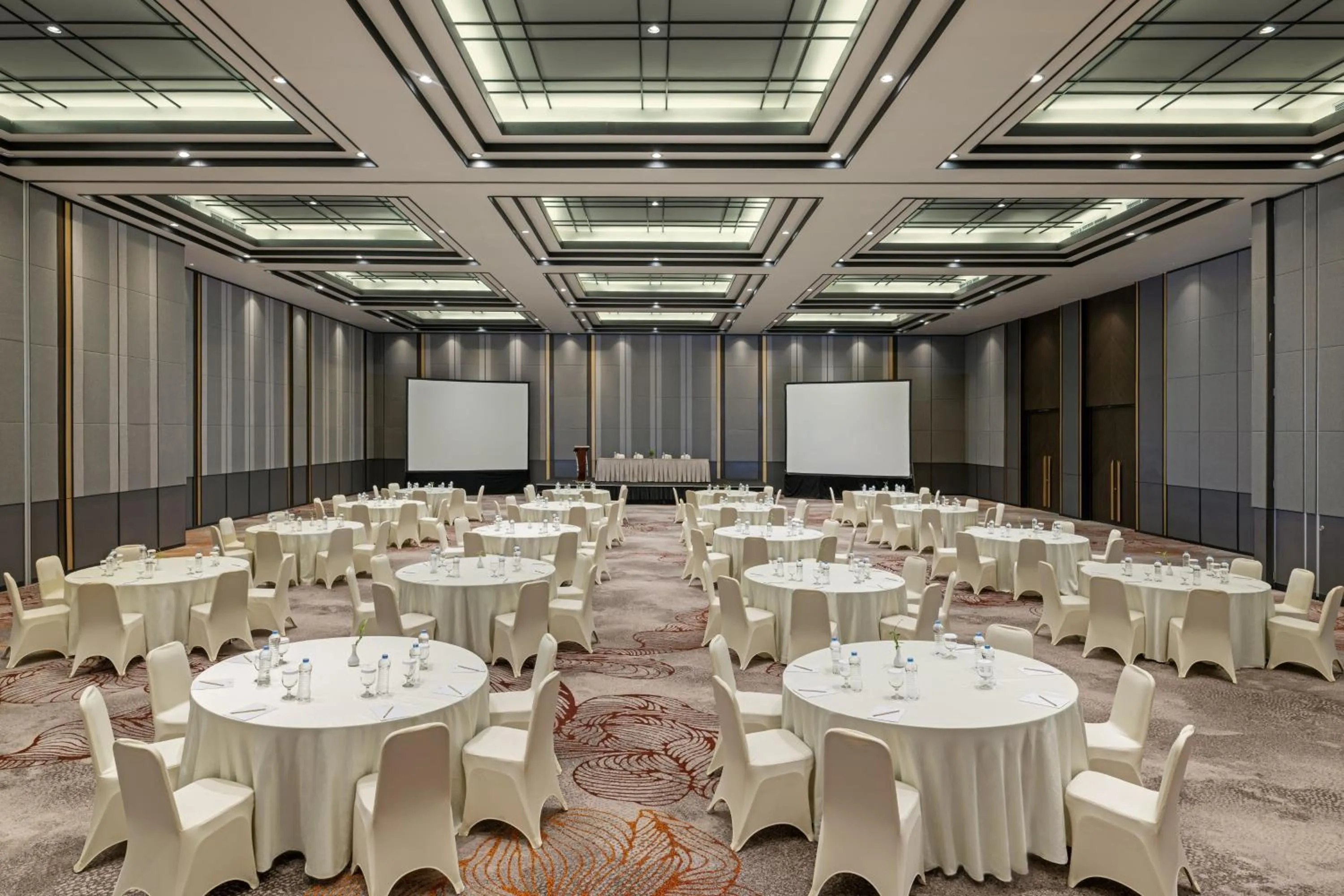 Banquet/Function facilities in Hotel Santika Lahat
