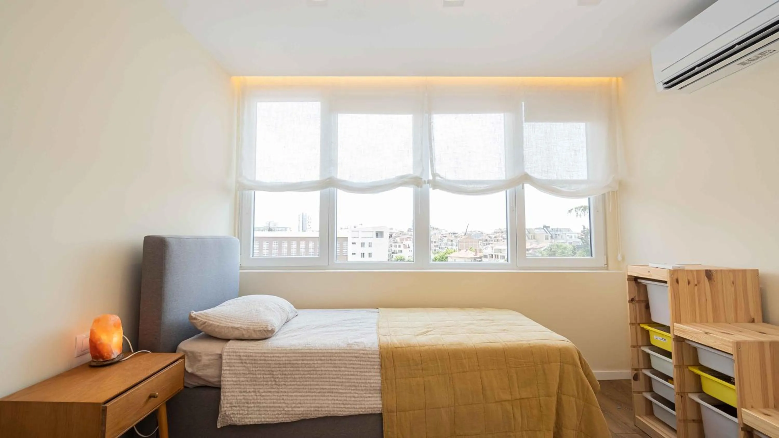 Bedroom, Bed in Central DELUXE Apartment