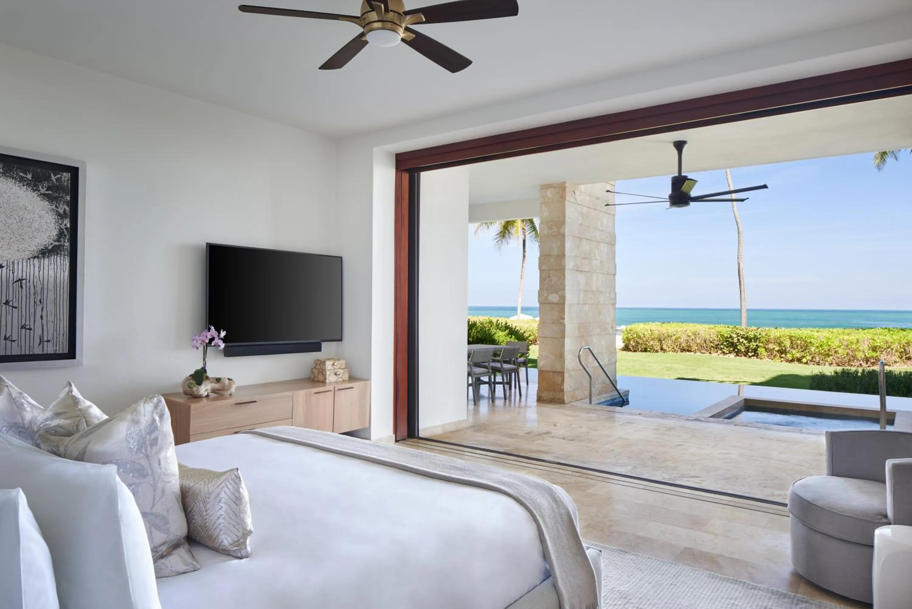 Bed in Residences at Dorado Beach, a Ritz Carlton Reserve