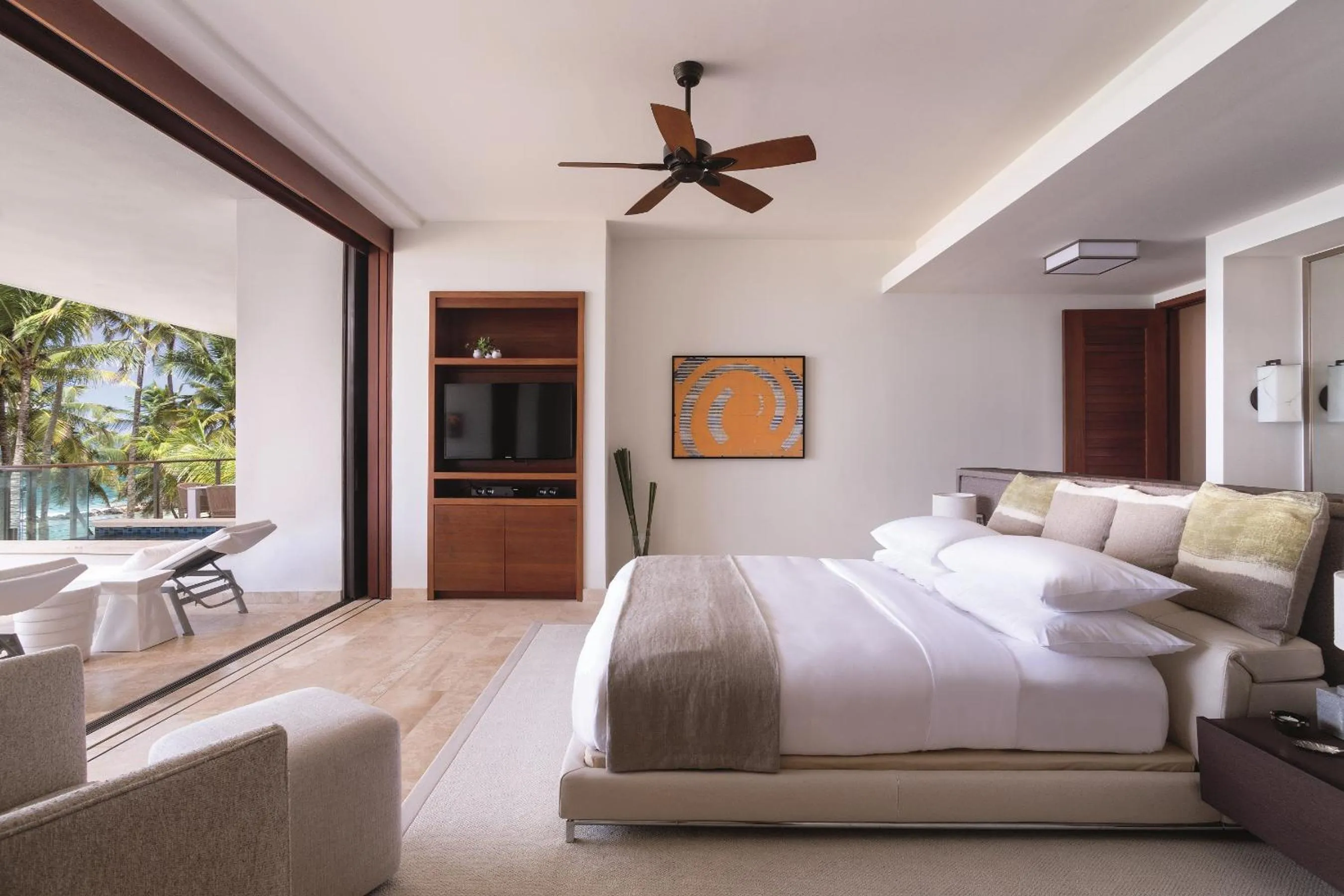 Photo of the whole room, Bed in Residences at Dorado Beach, a Ritz Carlton Reserve