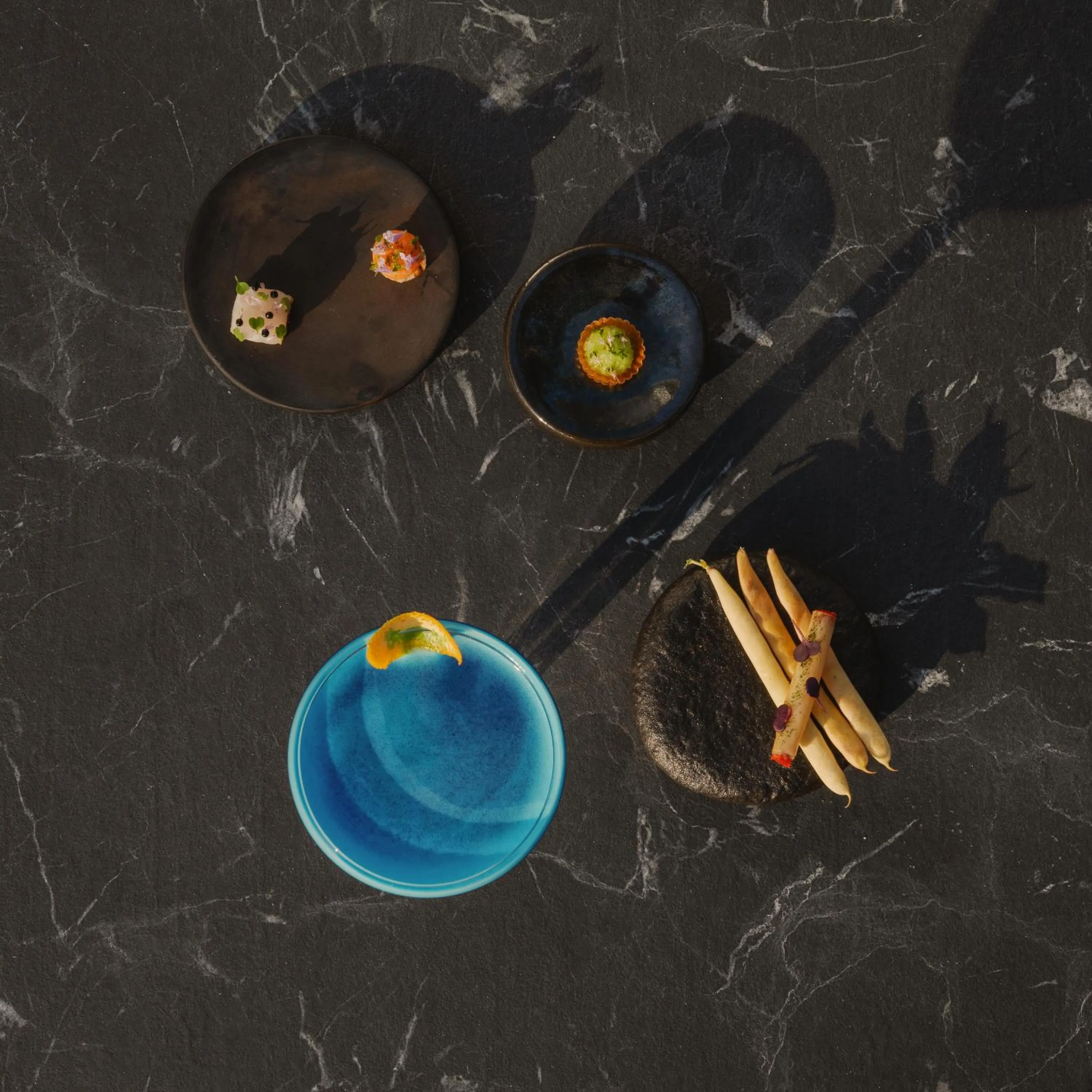 Restaurant/places to eat in View Place & Spa