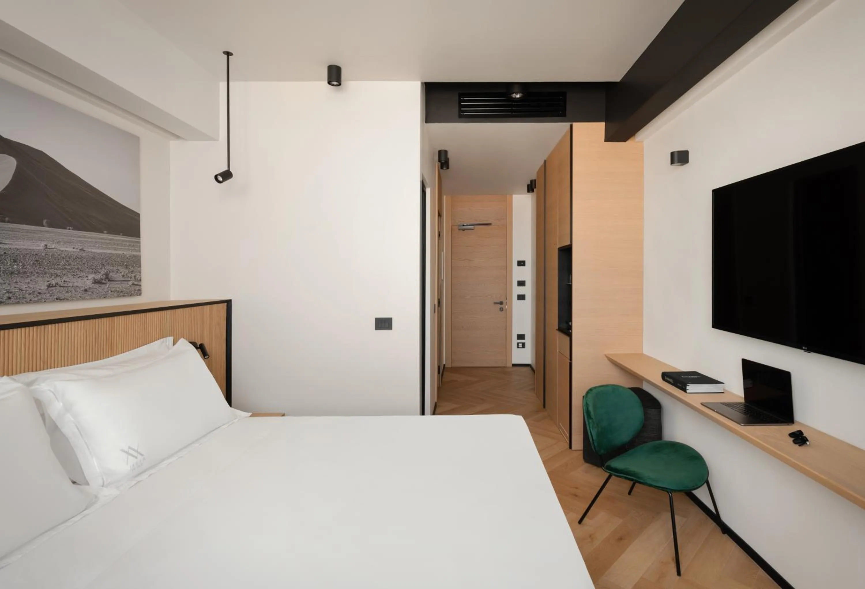 Bedroom, Bed in View Place & Spa