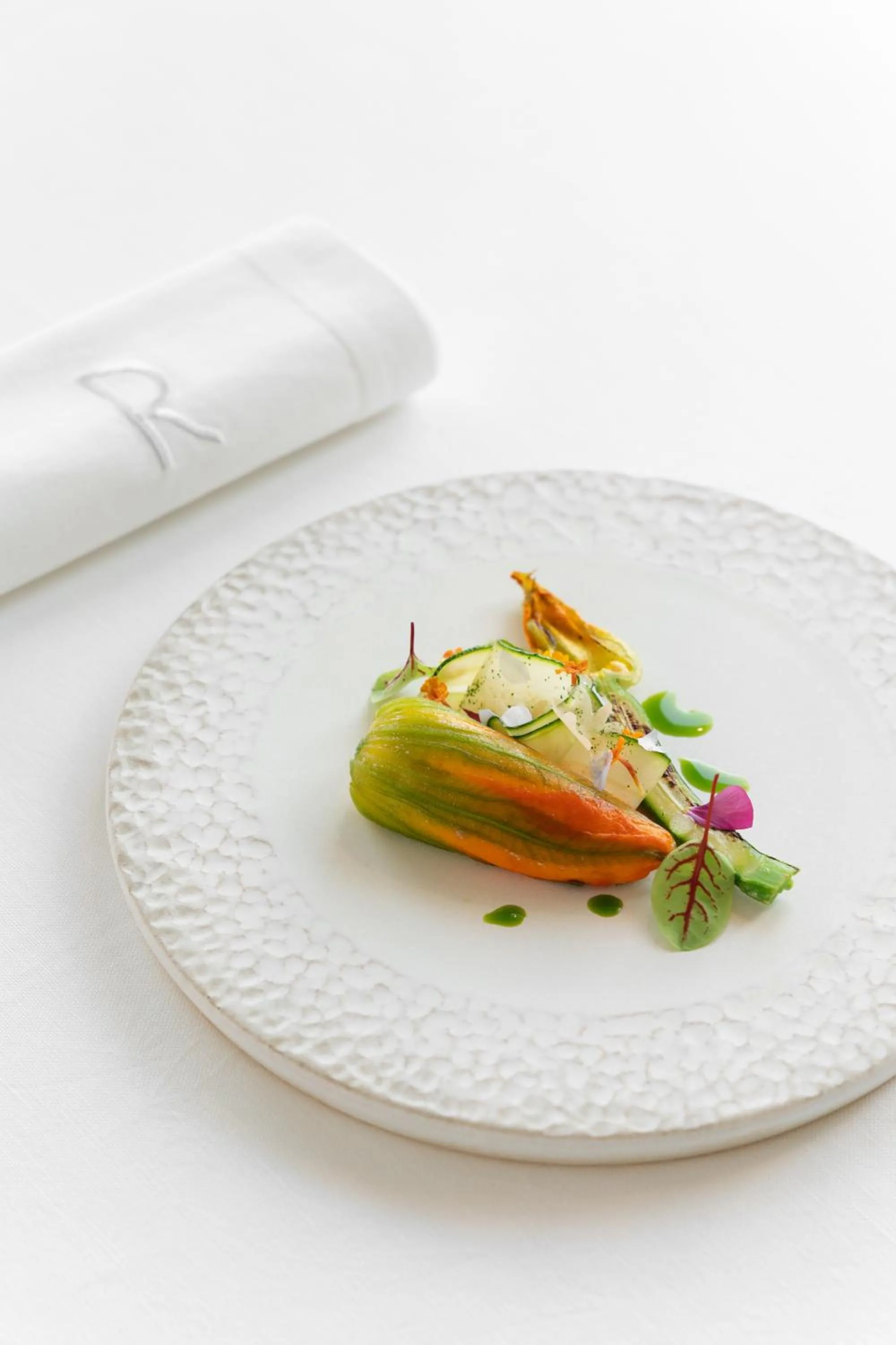 Food and drinks in View Place & Spa