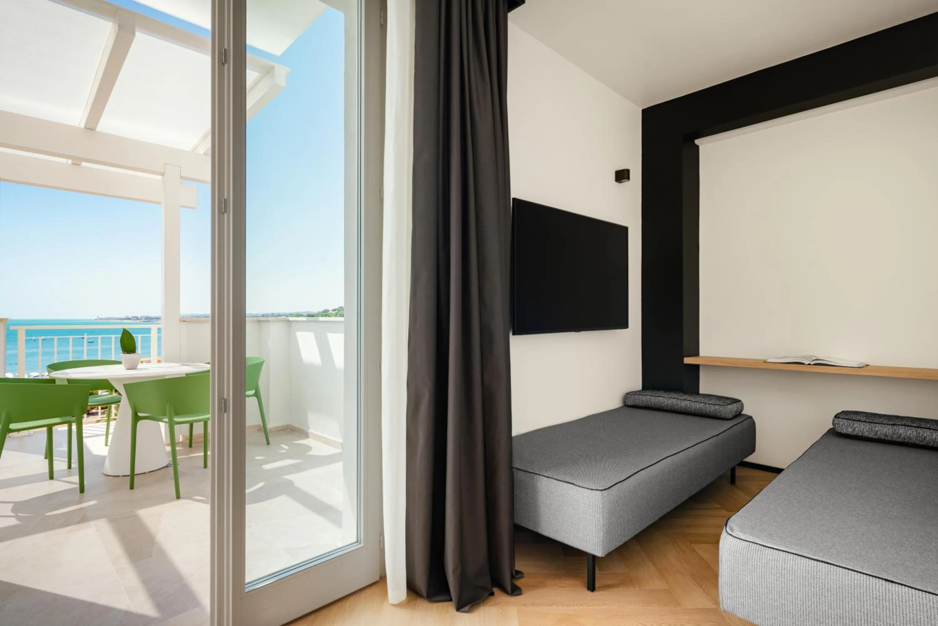 Bed in View Place & Spa