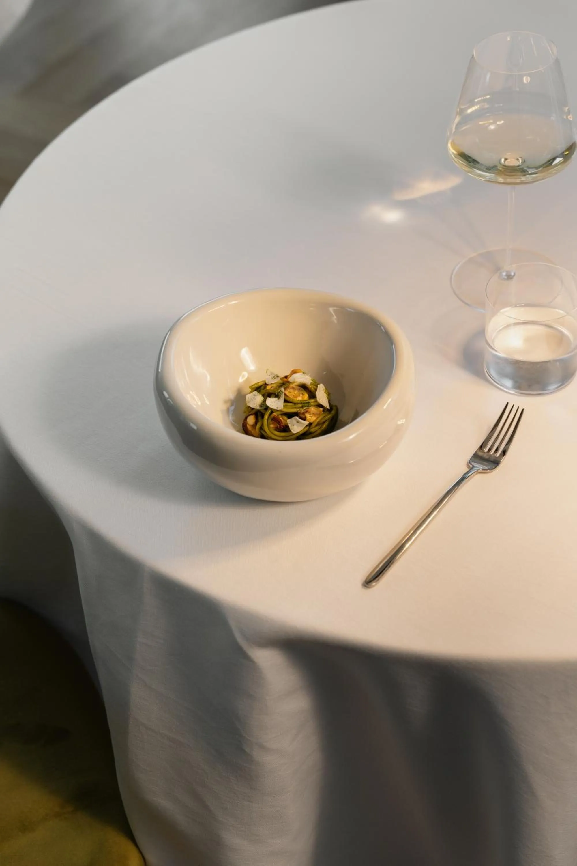 Restaurant/places to eat in View Place & Spa