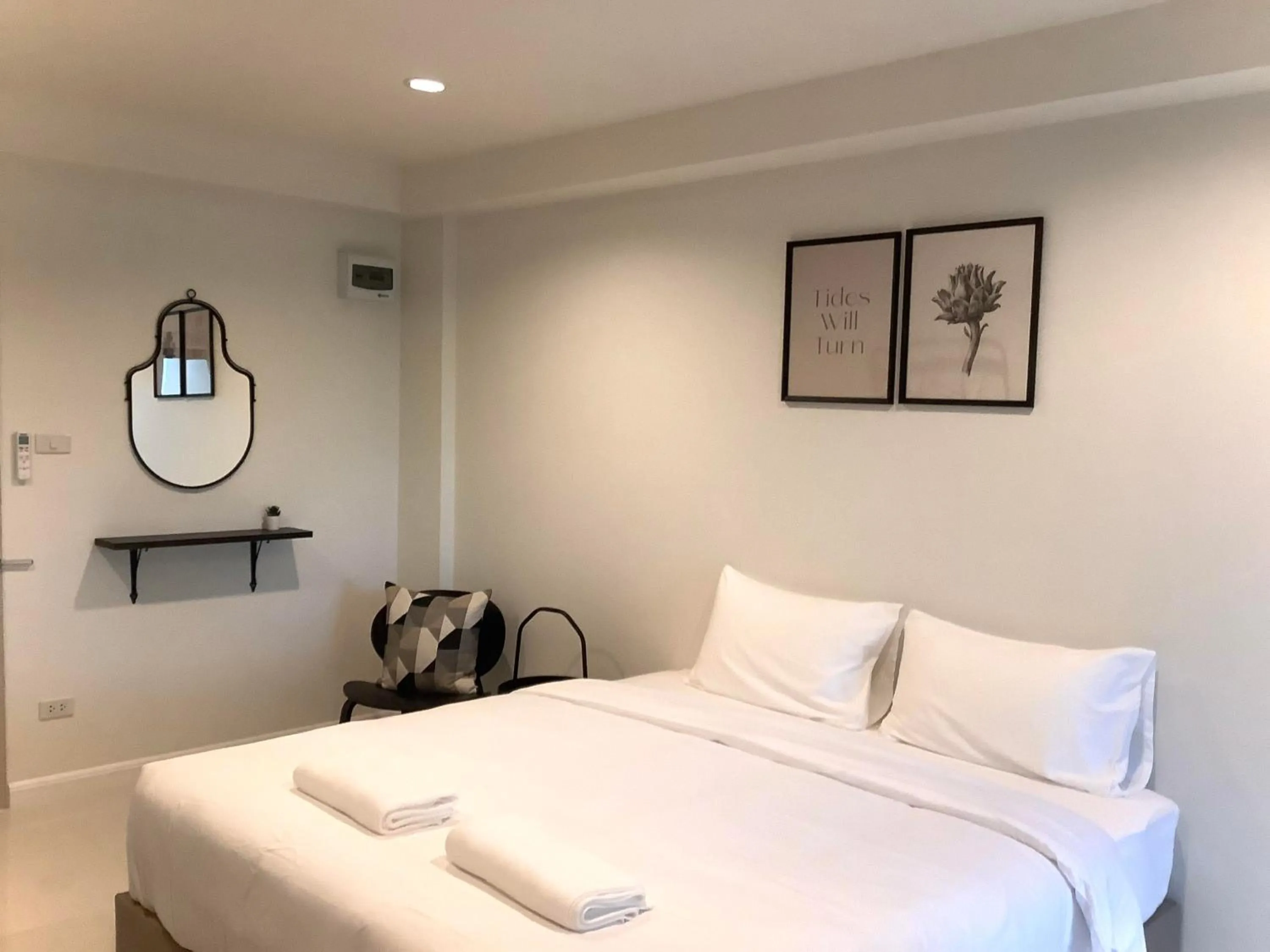 Bedroom, Bed in IKKYU2 Angthong อิคคิว2