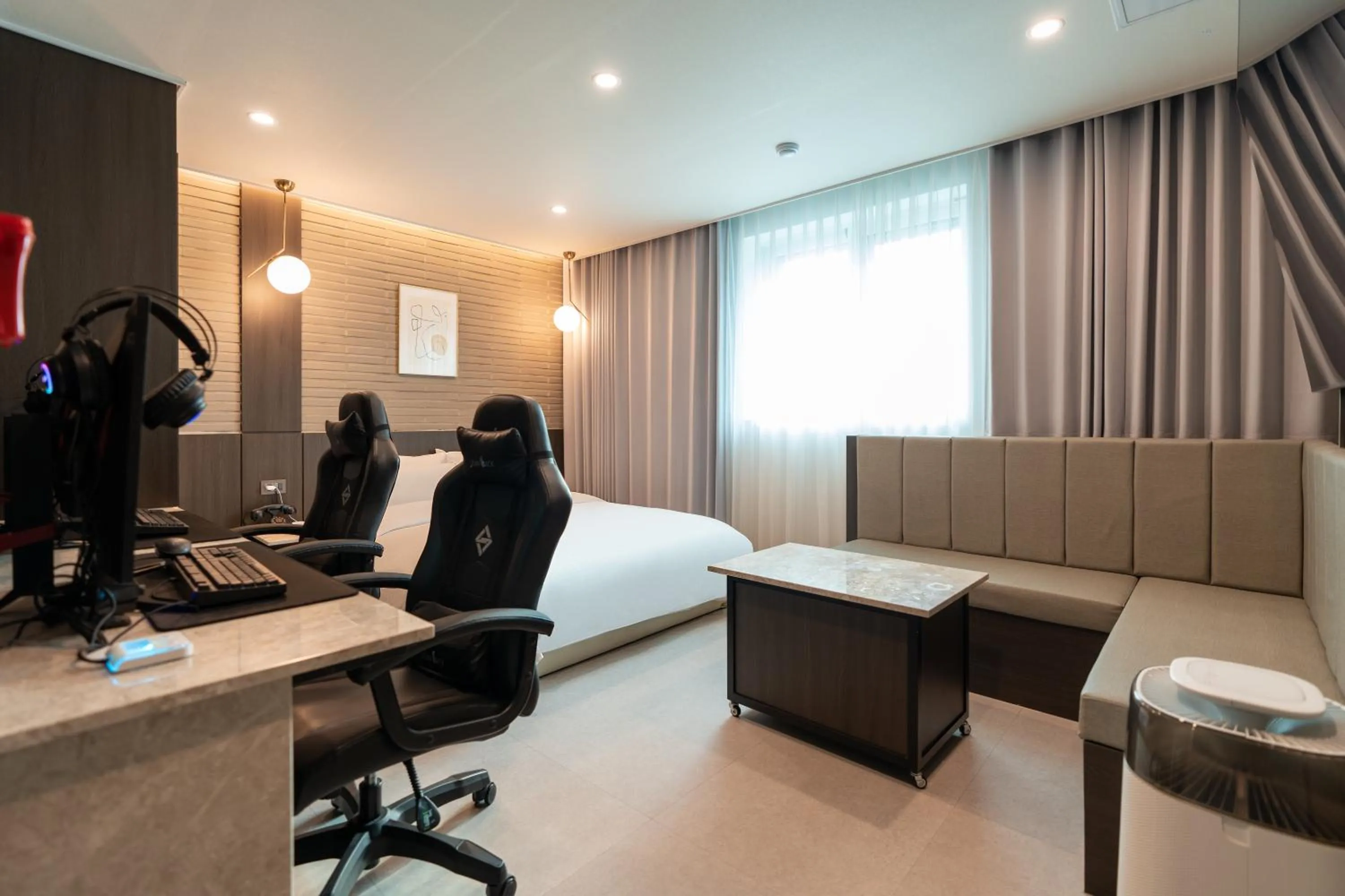 TV and multimedia in Jecheon Hound Hotel