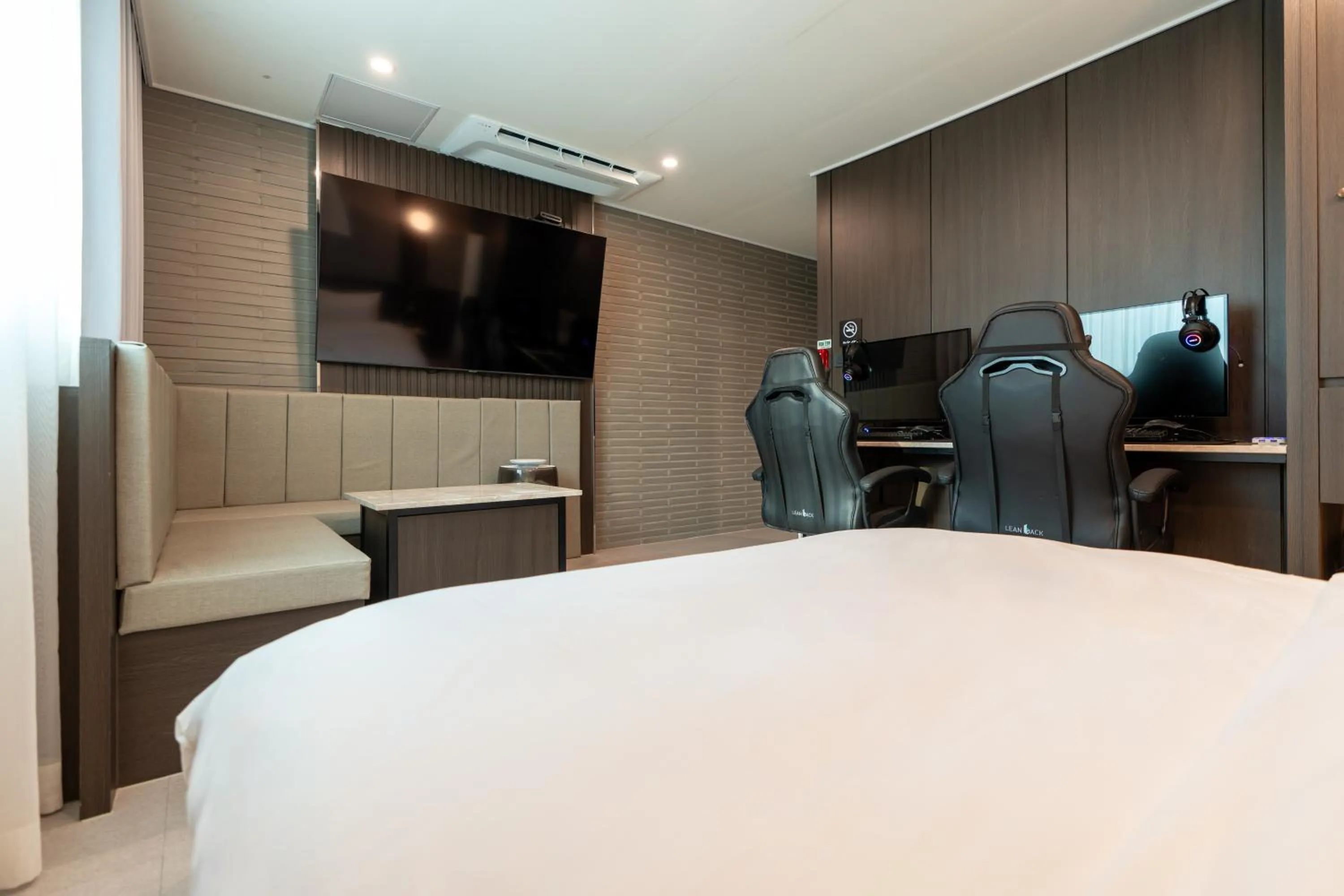 Bed in Jecheon Hound Hotel