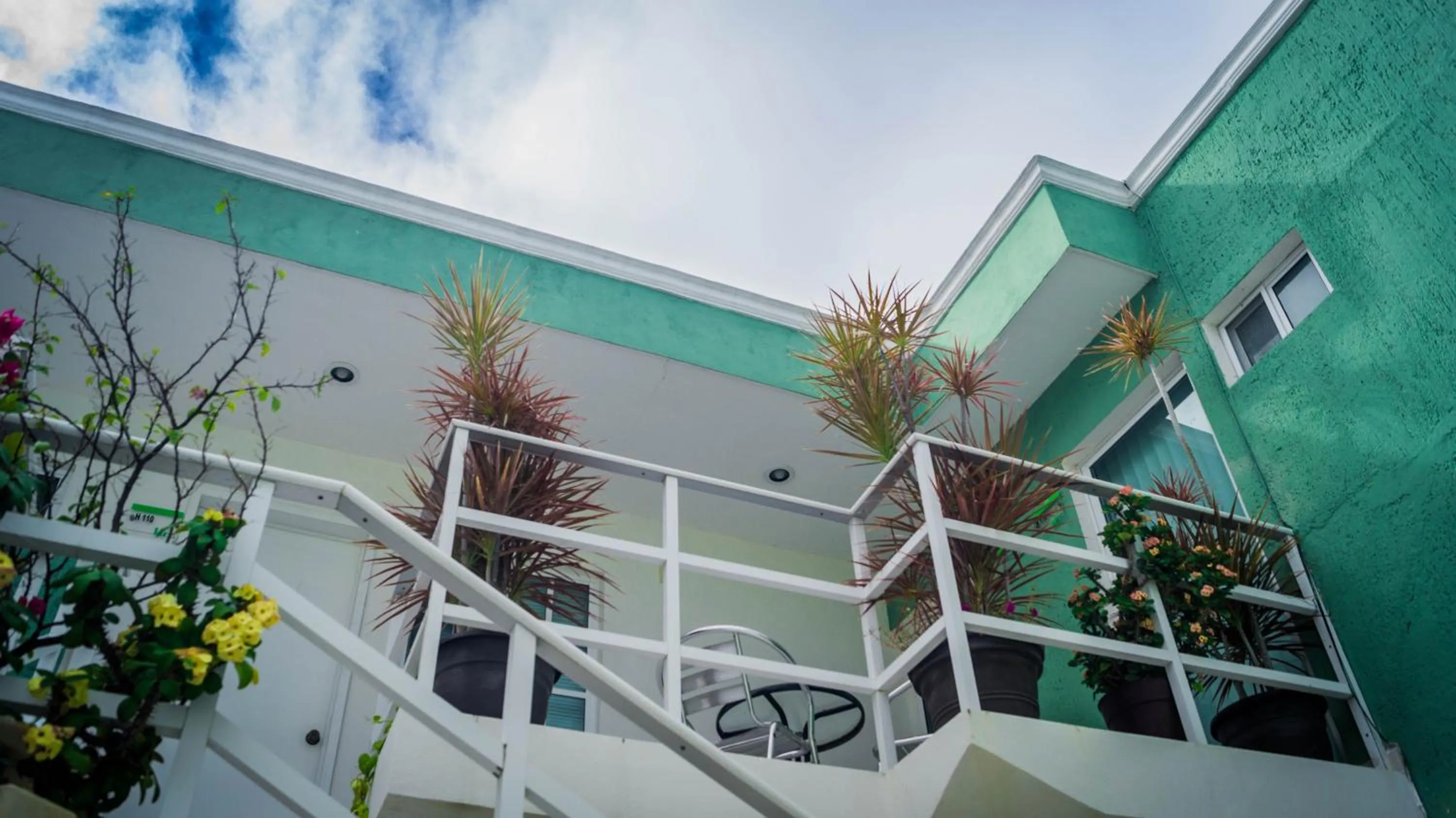 Swimming pool in Hotel CEO Group