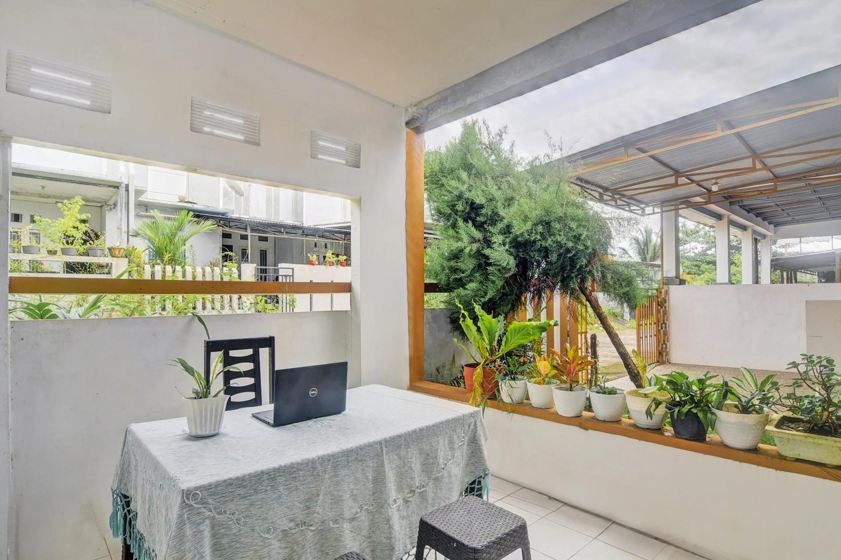 Lobby or reception in Hotel O Miracle Kost