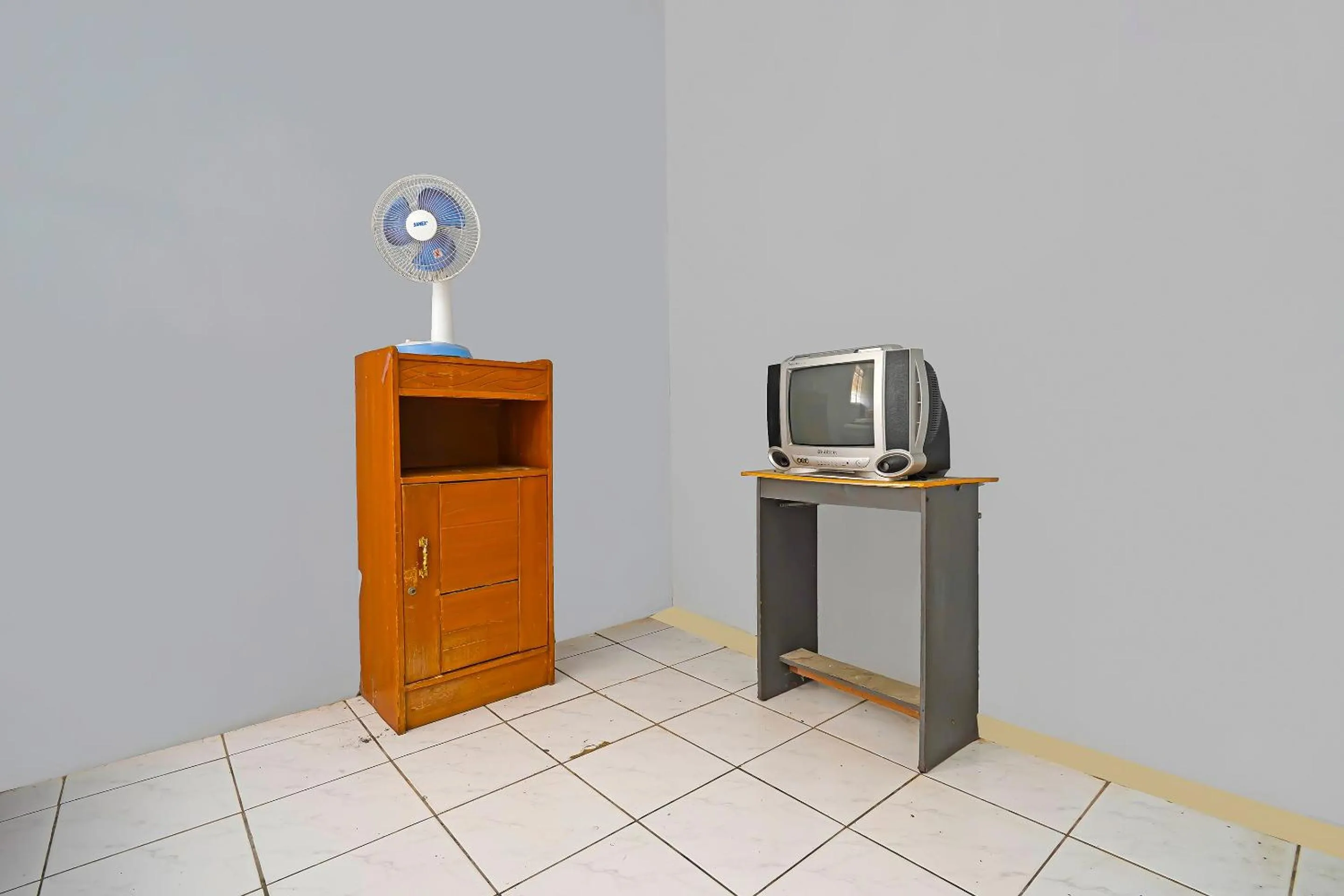 Bedroom in OYO Life 92694 Kost Nino