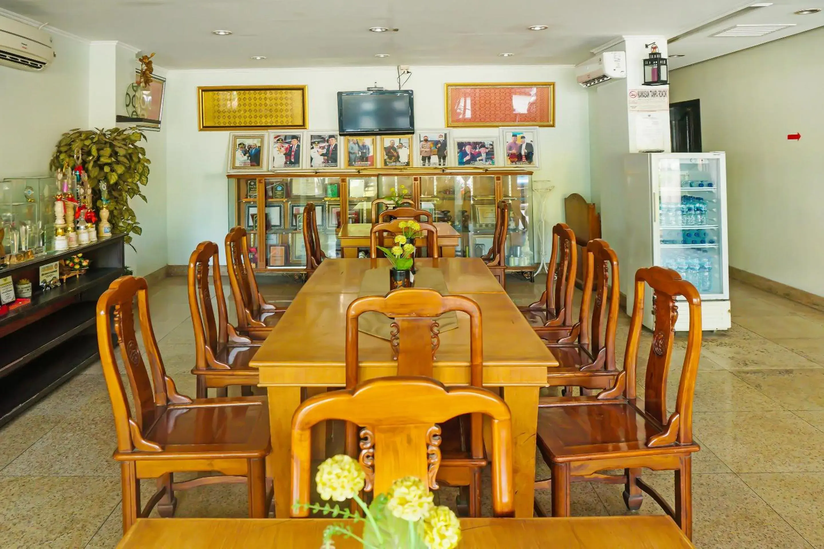 Lobby or reception in Collection O 92690 Hotel Limas Lobby or reception in Collection O 92690 Hotel Limas