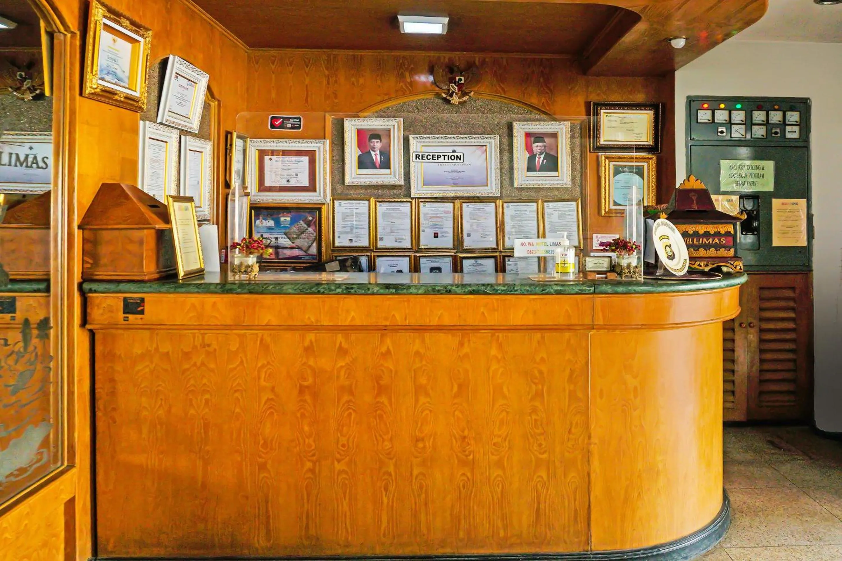 Lobby or reception in Collection O 92690 Hotel Limas