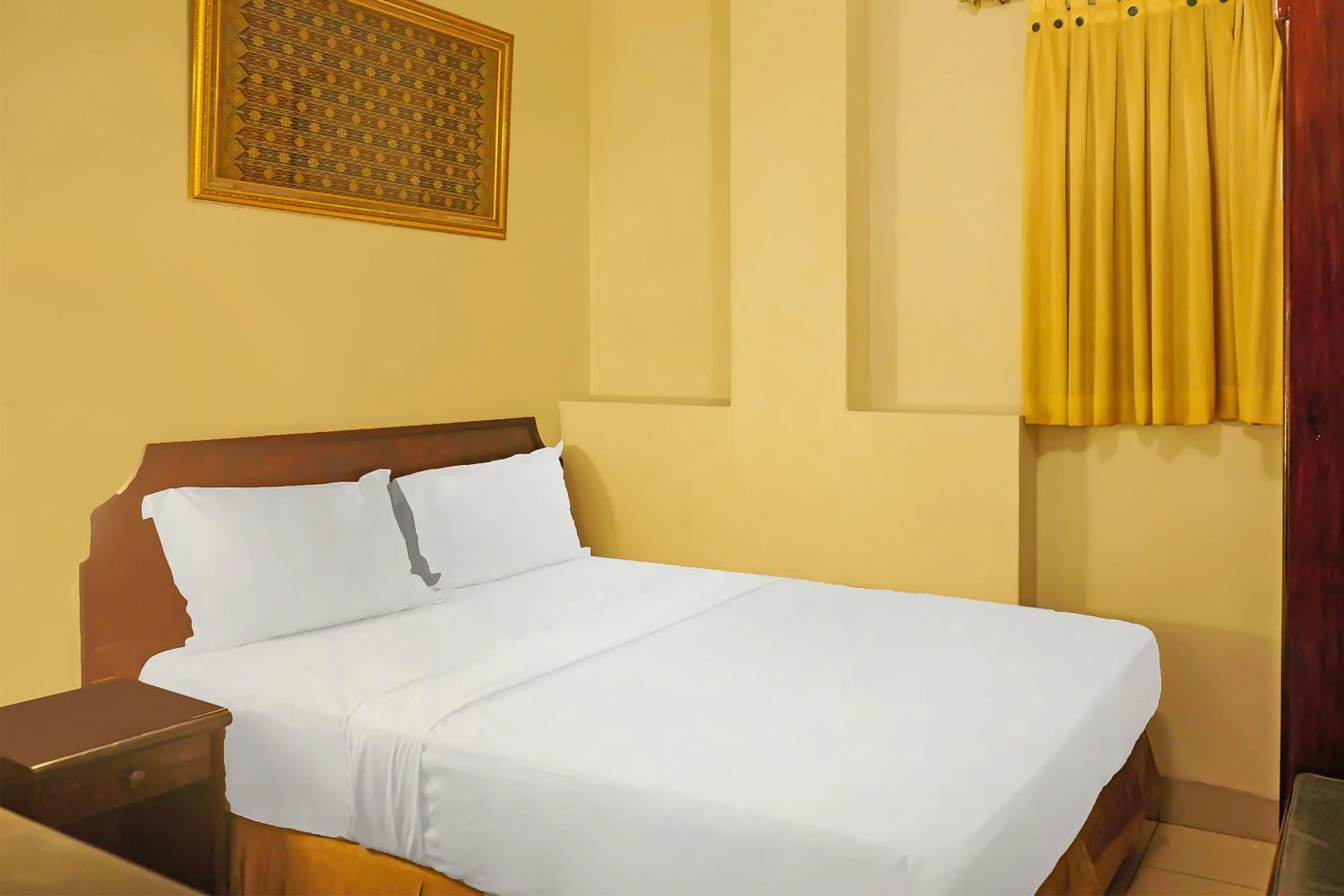 Bedroom, Bed in Collection O 92690 Hotel Limas