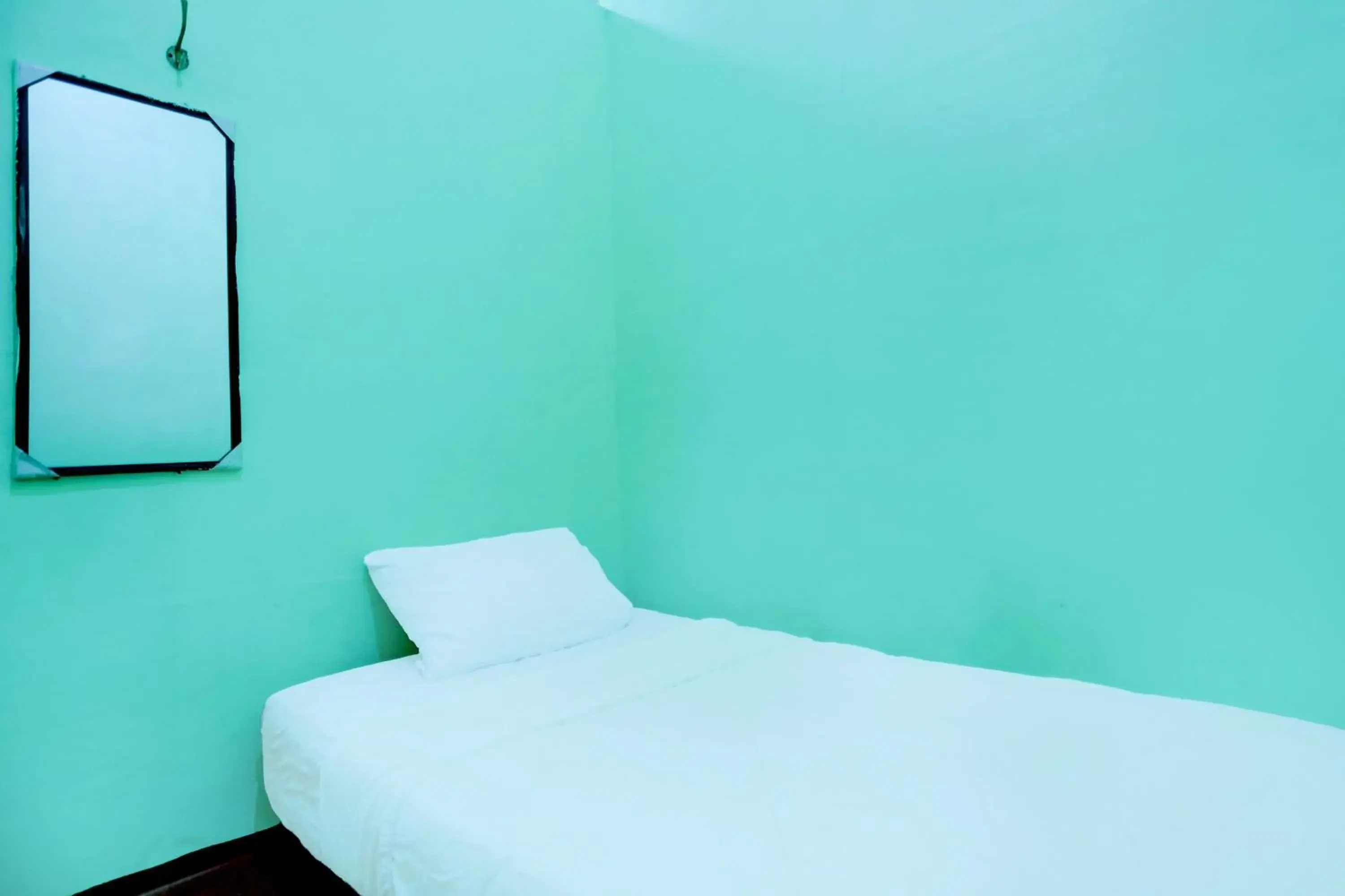 Bedroom, Bed in Hotel O Joyoakis 2 Homestay SyariahNearMall Nagoya Hill Bedroom, Bed in Hotel O Joyoakis 2 Homestay SyariahNearMall Nagoya Hill