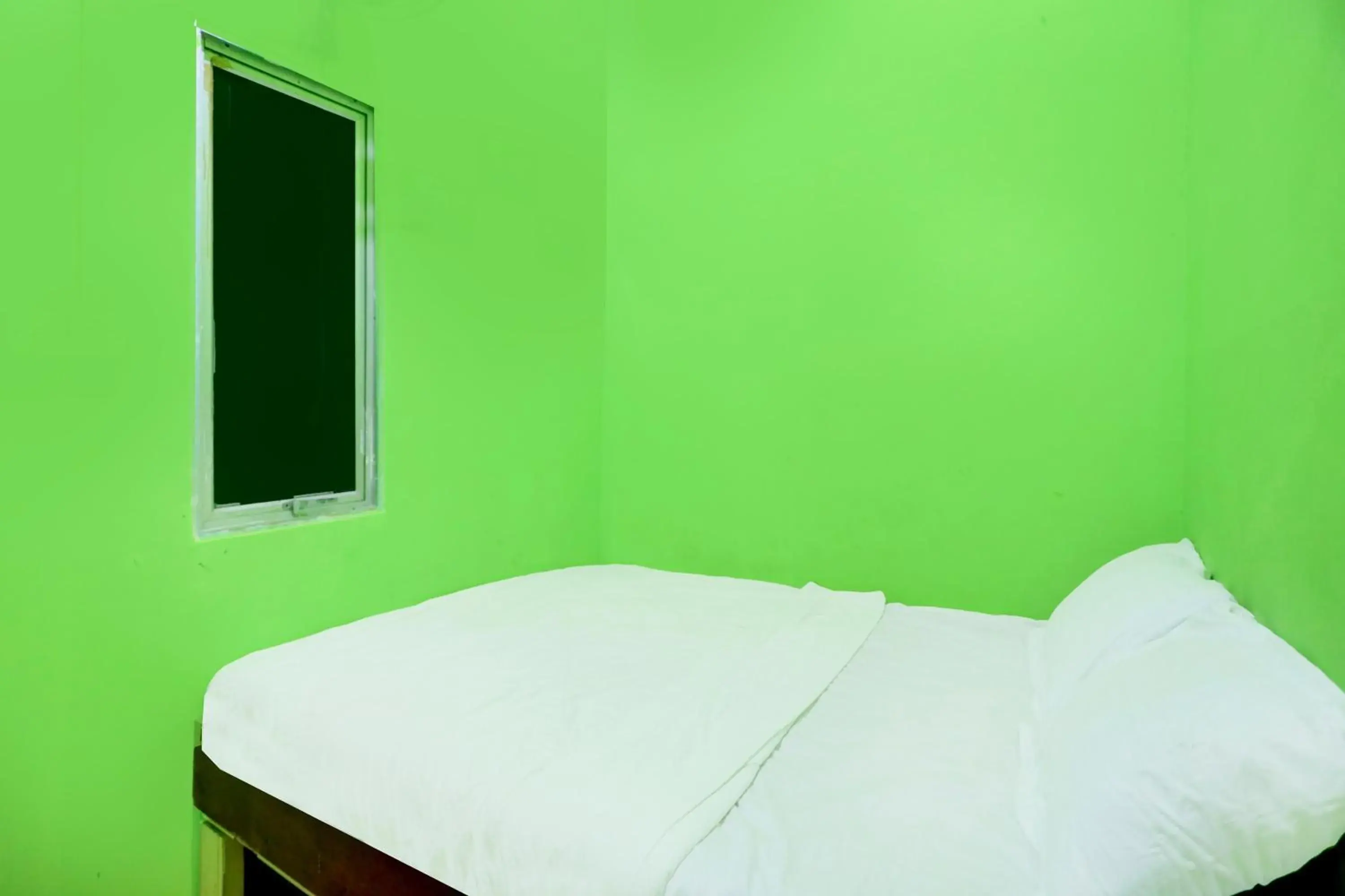 Bedroom, Bed in Hotel O Joyoakis 2 Homestay SyariahNearMall Nagoya Hill Bedroom, Bed in Hotel O Joyoakis 2 Homestay SyariahNearMall Nagoya Hill