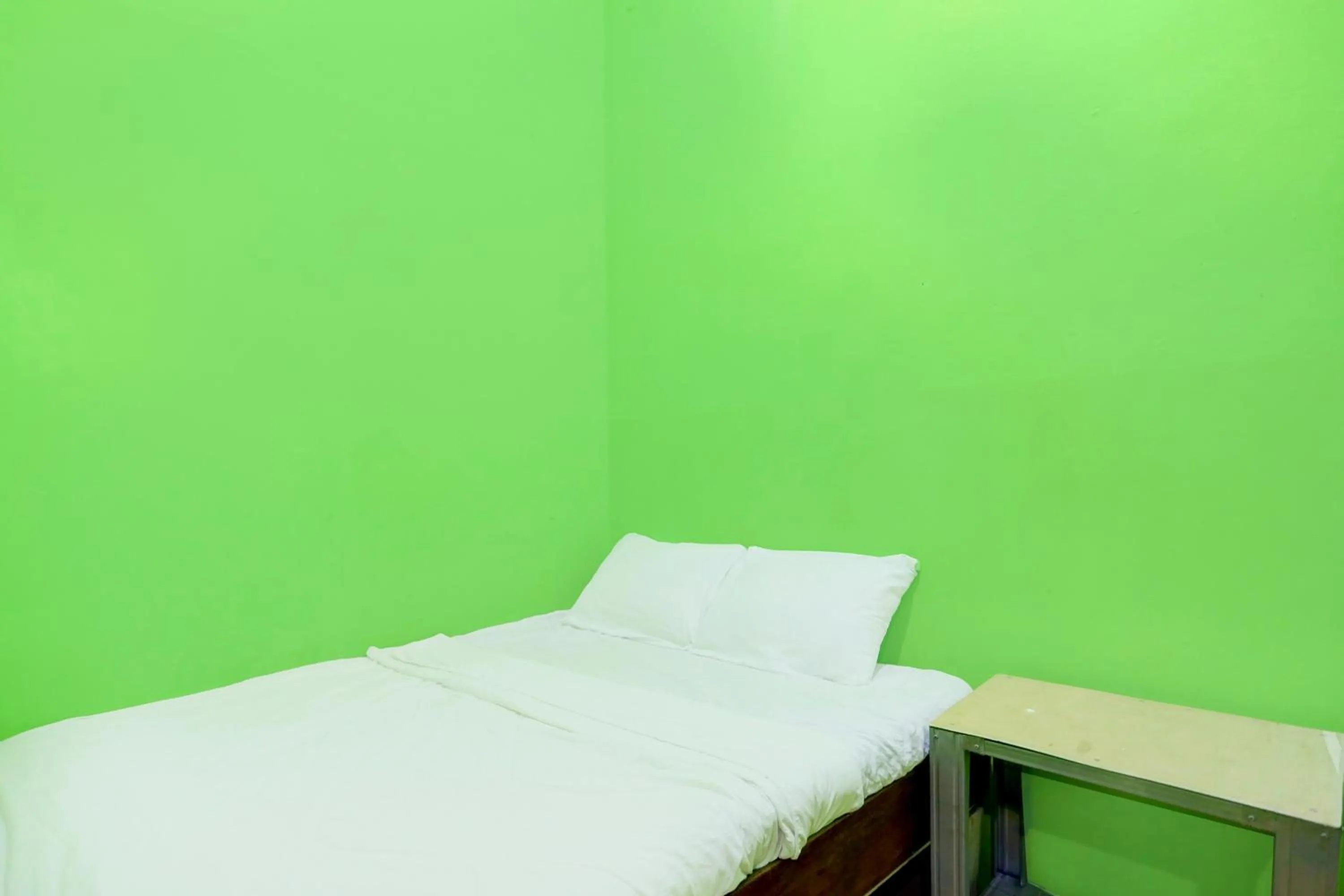 Bedroom in Hotel O Joyoakis 2 Homestay SyariahNearMall Nagoya Hill